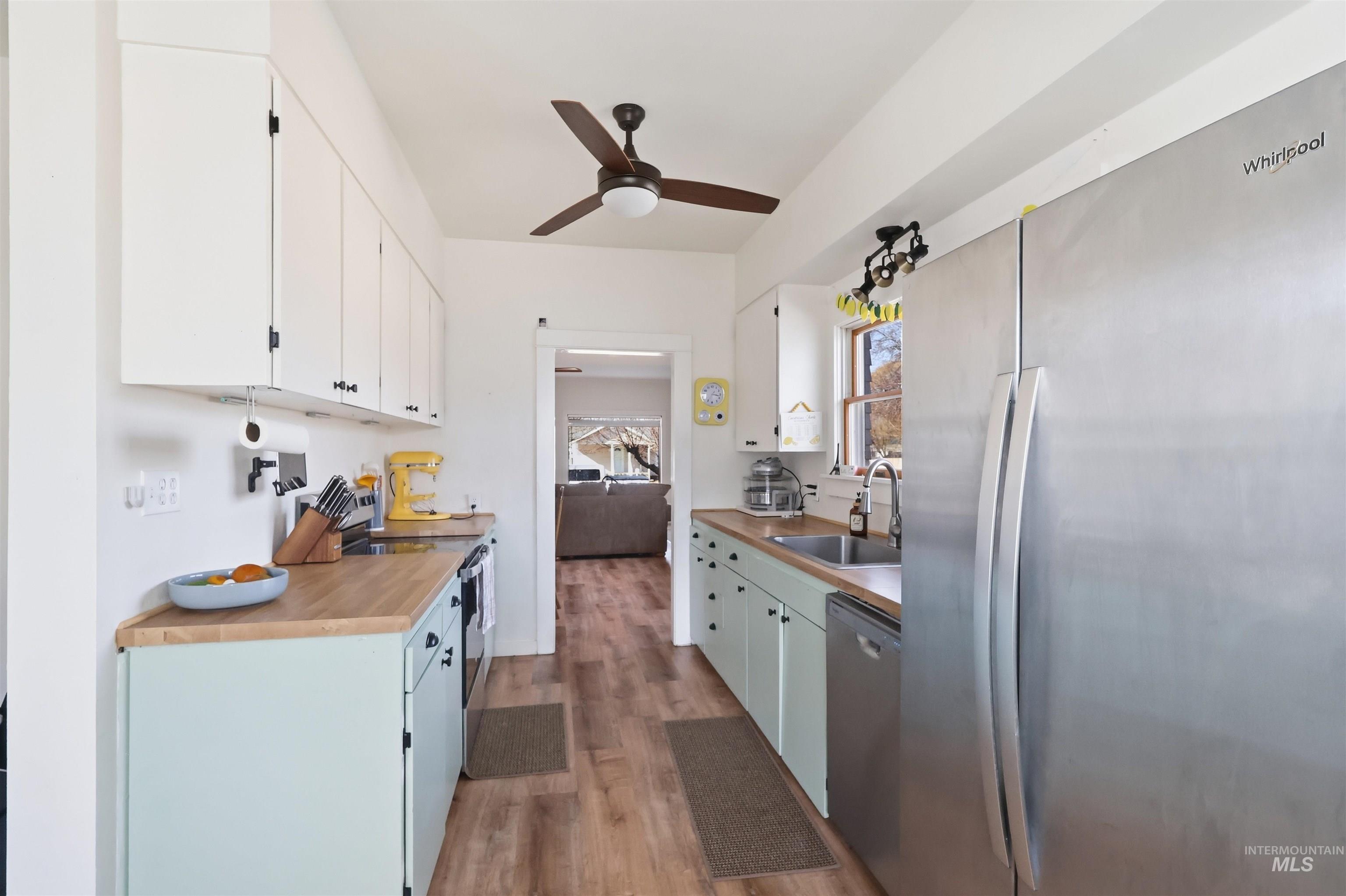 1741 Yale Ave, Burley, Idaho 83318, 3 Bedrooms, 1 Bathroom, Residential For Sale, Price $289,000,MLS 98975754