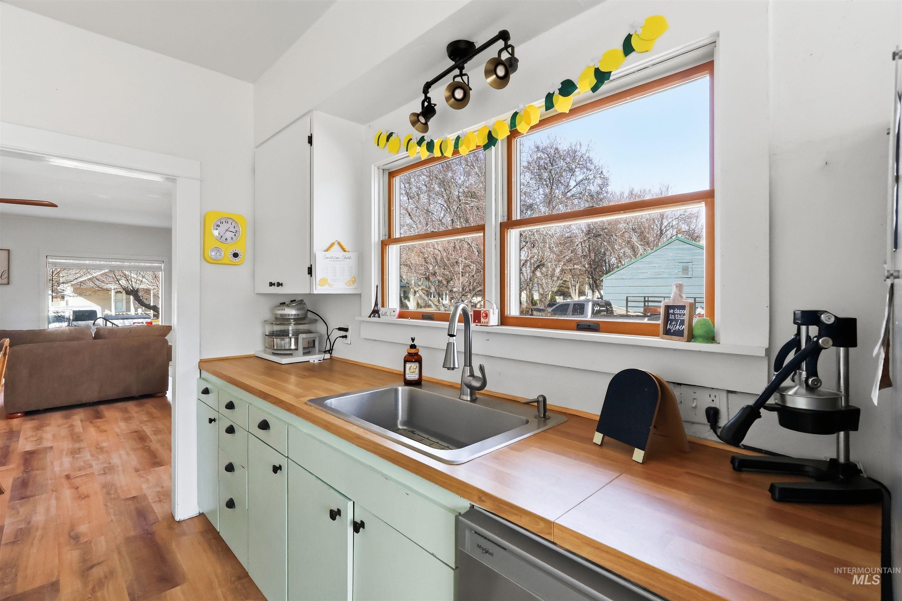 1741 Yale Ave, Burley, Idaho 83318, 3 Bedrooms, 1 Bathroom, Residential For Sale, Price $289,000,MLS 98975754