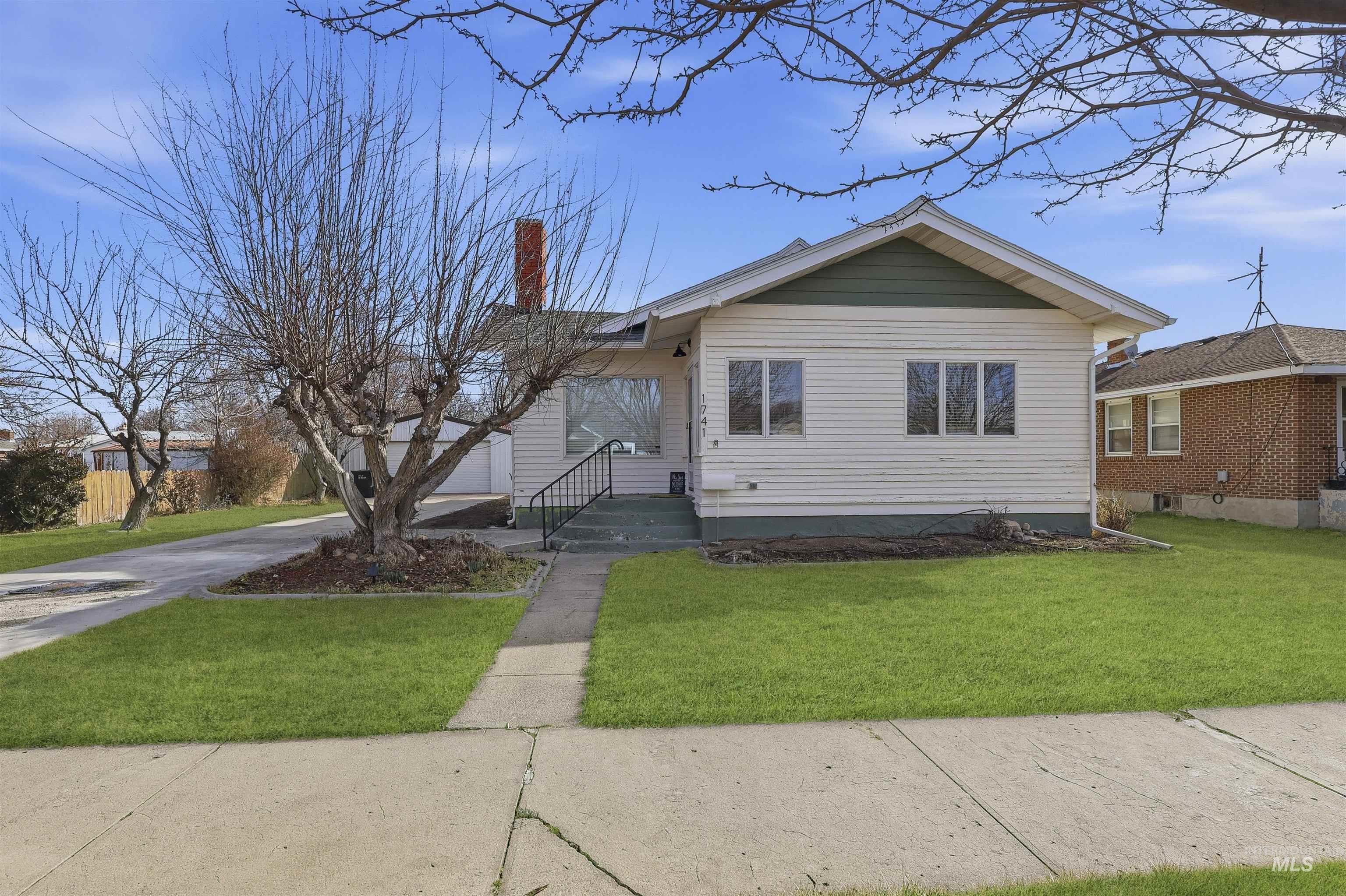 1741 Yale Ave, Burley, Idaho 83318, 3 Bedrooms, 1 Bathroom, Residential For Sale, Price $289,000,MLS 98975754