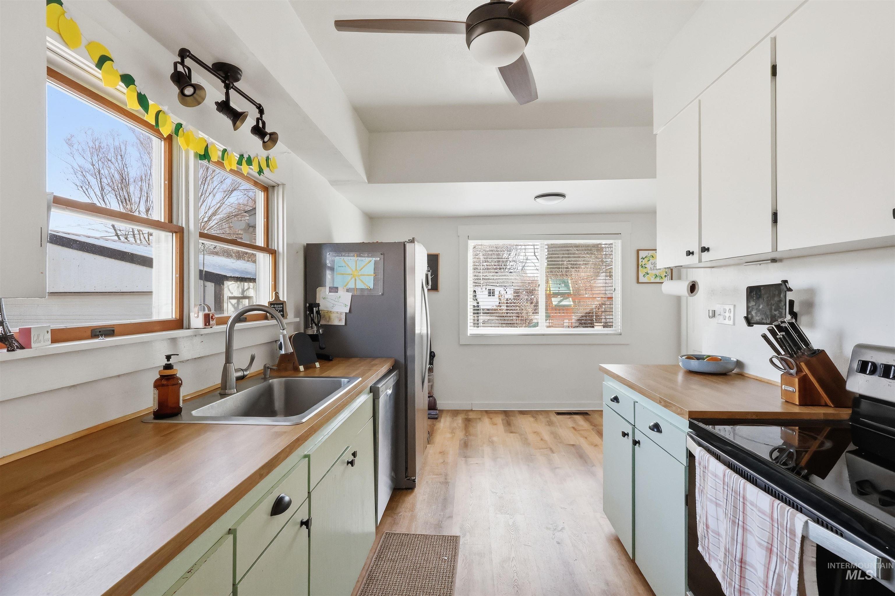 1741 Yale Ave, Burley, Idaho 83318, 3 Bedrooms, 1 Bathroom, Residential For Sale, Price $289,000,MLS 98975754