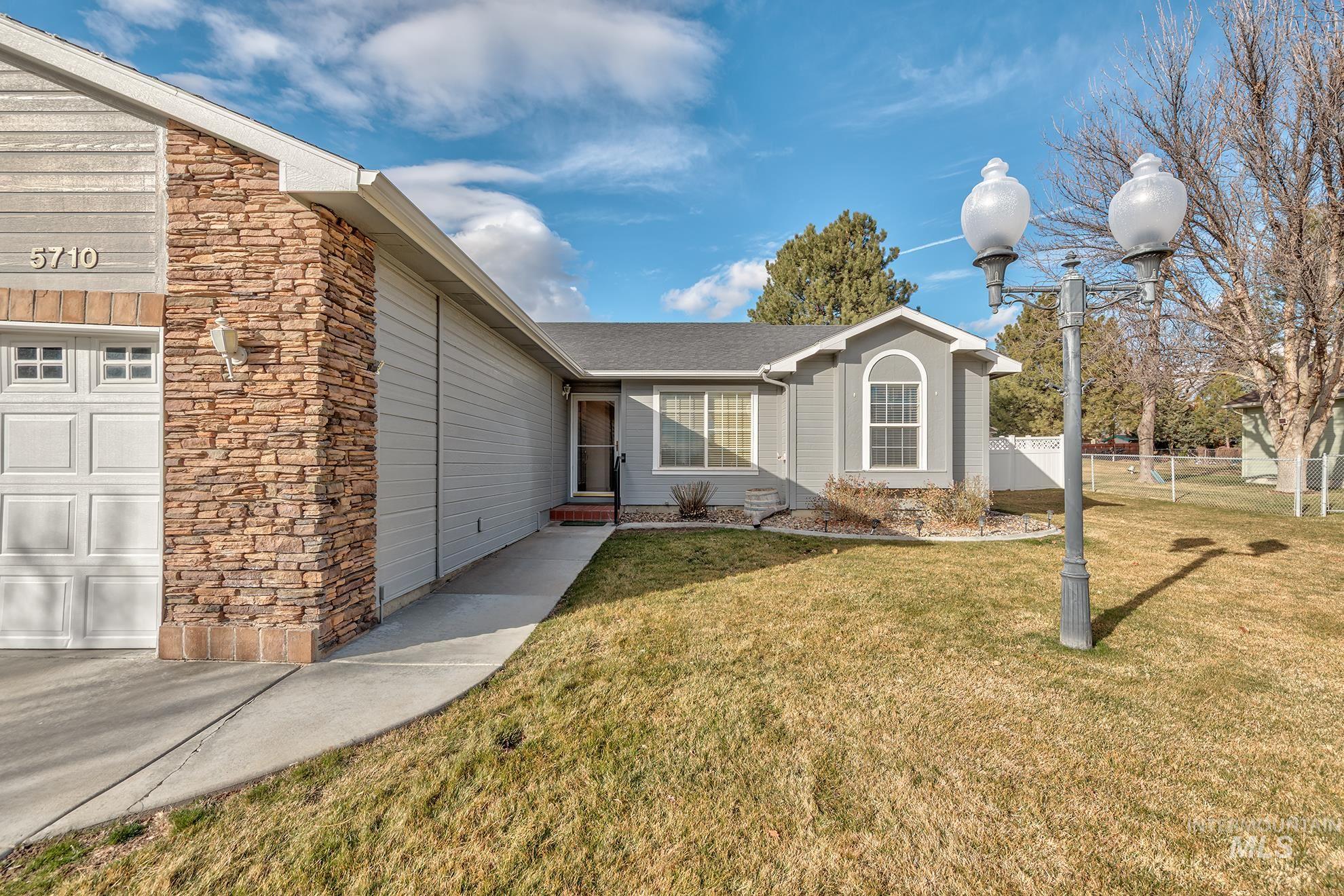 5710 Howard Ln, Nampa, Idaho 83687, 3 Bedrooms, 2 Bathrooms, Residential For Sale, Price $613,000,MLS 98975755