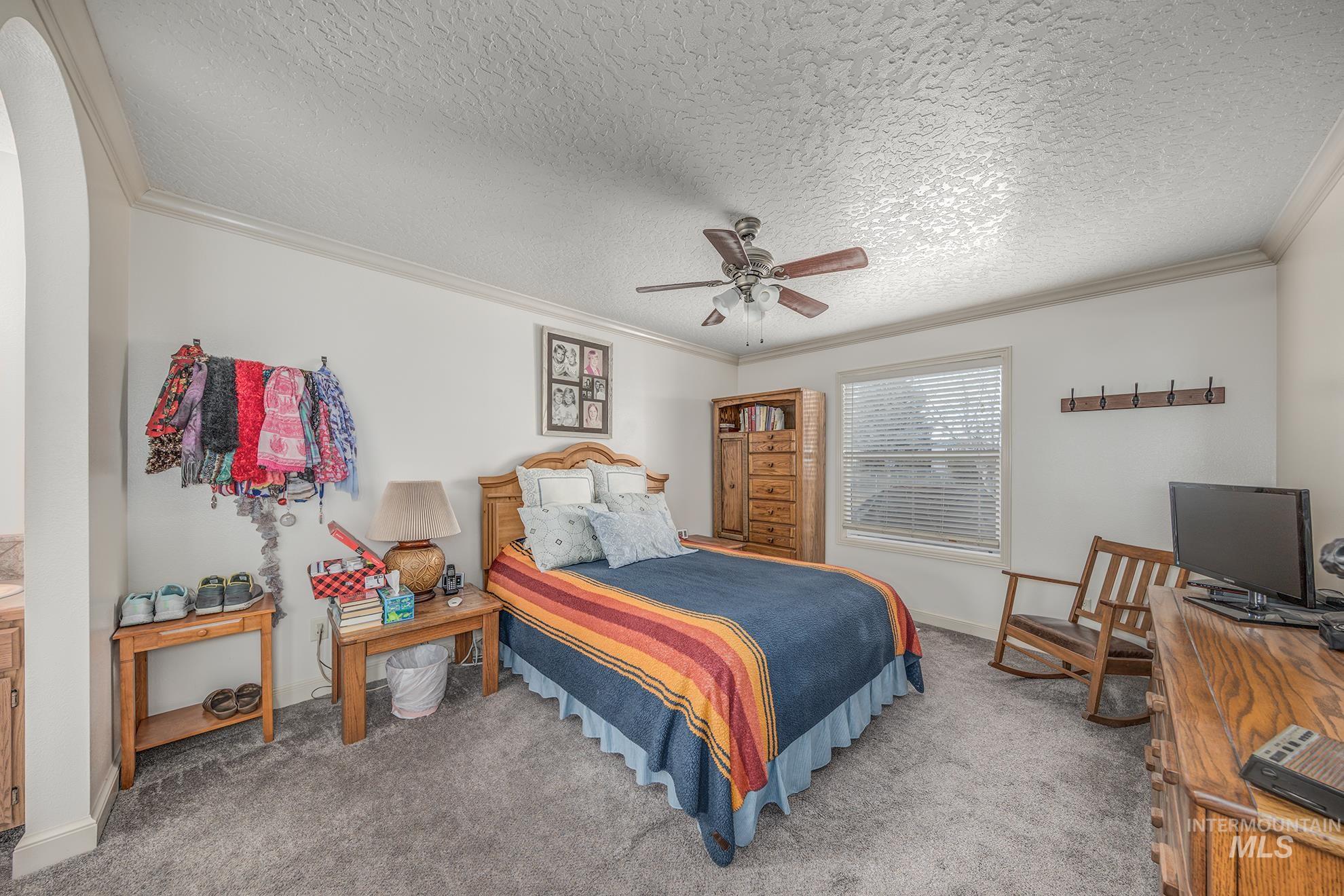 5710 Howard Ln, Nampa, Idaho 83687, 3 Bedrooms, 2 Bathrooms, Residential For Sale, Price $565,000,MLS 98975755