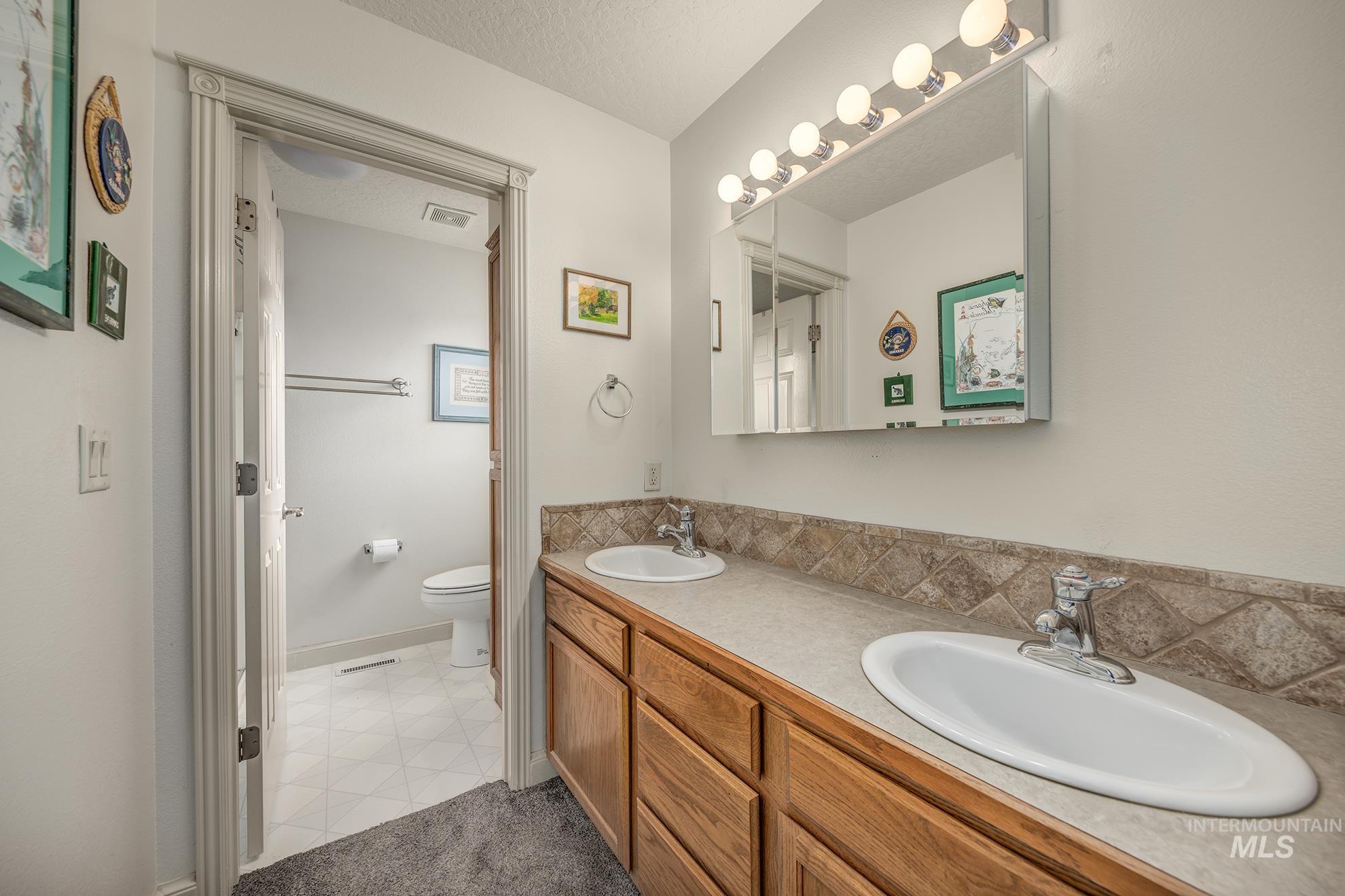 5710 Howard Ln, Nampa, Idaho 83687, 3 Bedrooms, 2 Bathrooms, Residential For Sale, Price $512,500,MLS 98975755