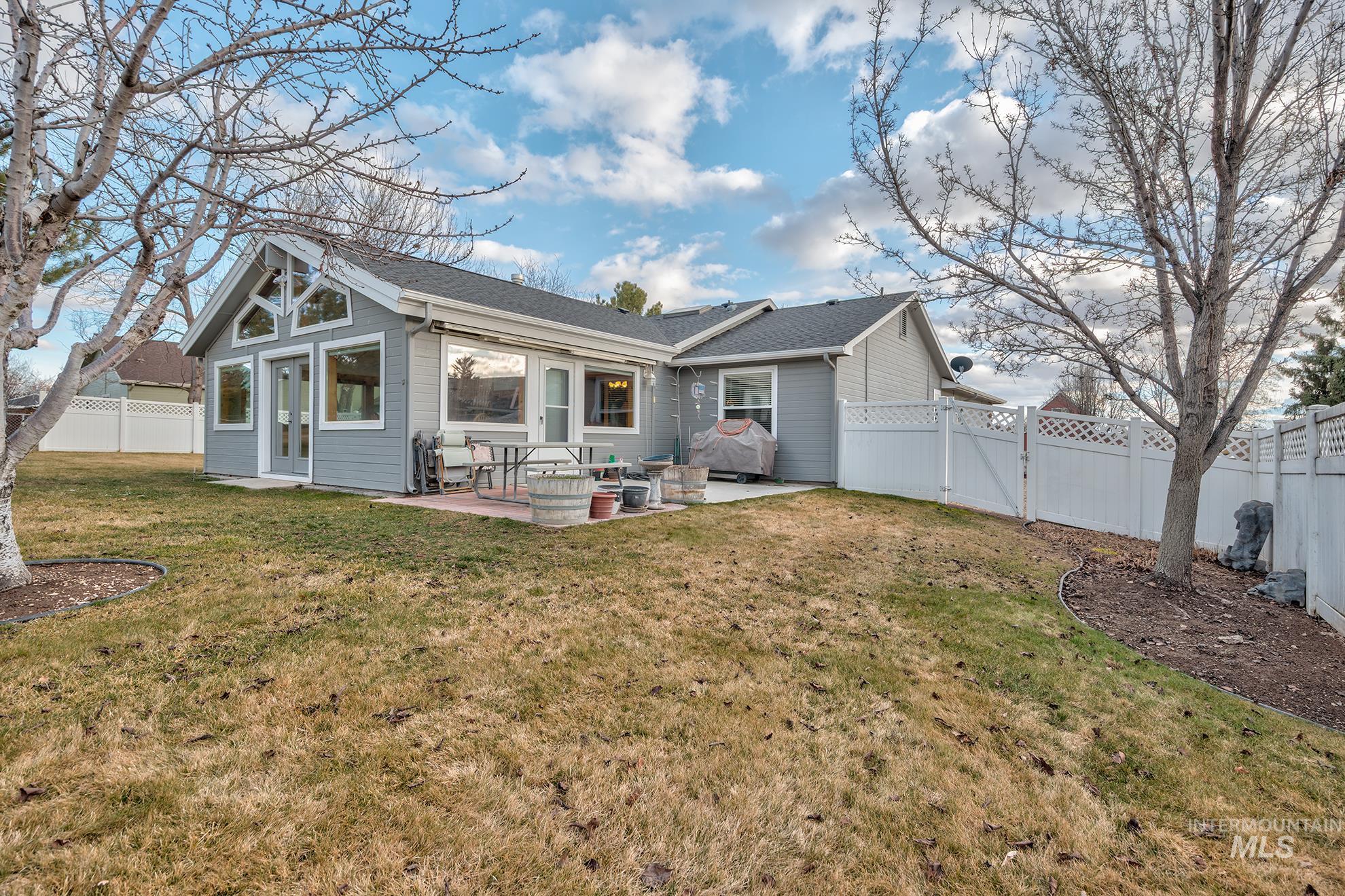 5710 Howard Ln, Nampa, Idaho 83687, 3 Bedrooms, 2 Bathrooms, Residential For Sale, Price $512,500,MLS 98975755