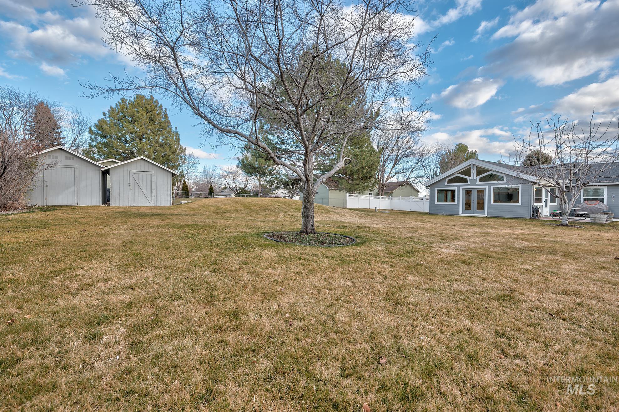 5710 Howard Ln, Nampa, Idaho 83687, 3 Bedrooms, 2 Bathrooms, Residential For Sale, Price $512,500,MLS 98975755
