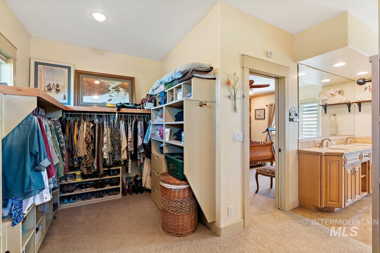 4532 Oak Road, Ontario, Oregon 97914, 4 Bedrooms, 2.5 Bathrooms, Farm & Ranch For Sale, Price $1,549,000, 98975756