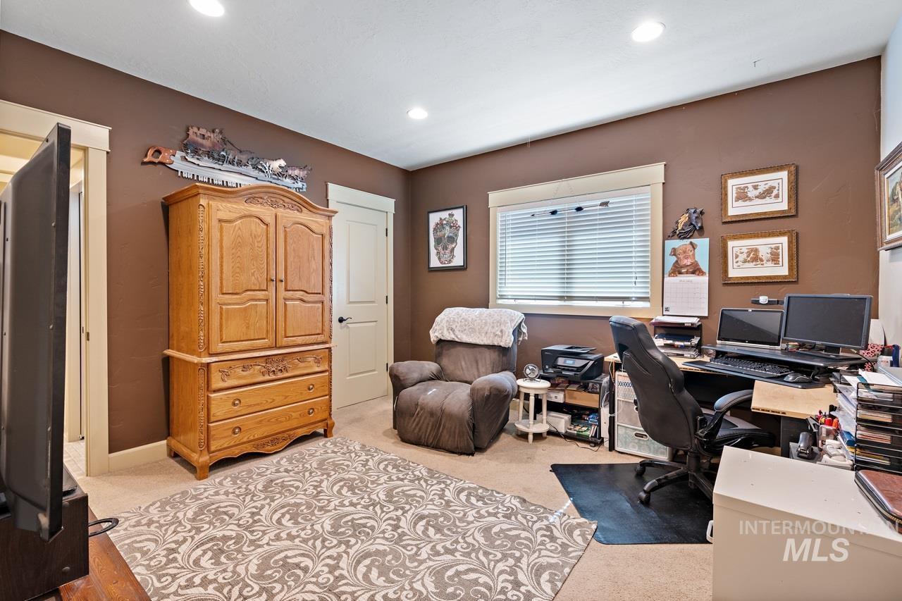 4532 Oak Road, Ontario, Oregon 97914, 4 Bedrooms, 2.5 Bathrooms, Farm & Ranch For Sale, Price $1,549,000, 98975756