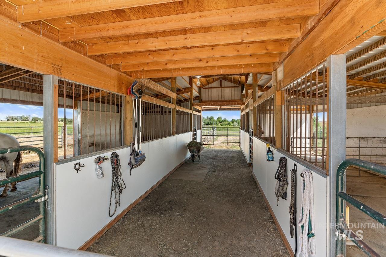 4532 Oak Road, Ontario, Oregon 97914, 4 Bedrooms, 2.5 Bathrooms, Farm & Ranch For Sale, Price $1,549,000, 98975756