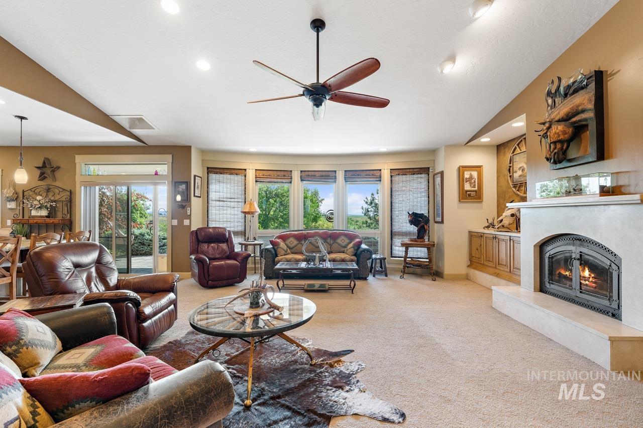 4532 Oak Road, Ontario, Oregon 97914, 4 Bedrooms, 2.5 Bathrooms, Farm & Ranch For Sale, Price $1,549,000, 98975756