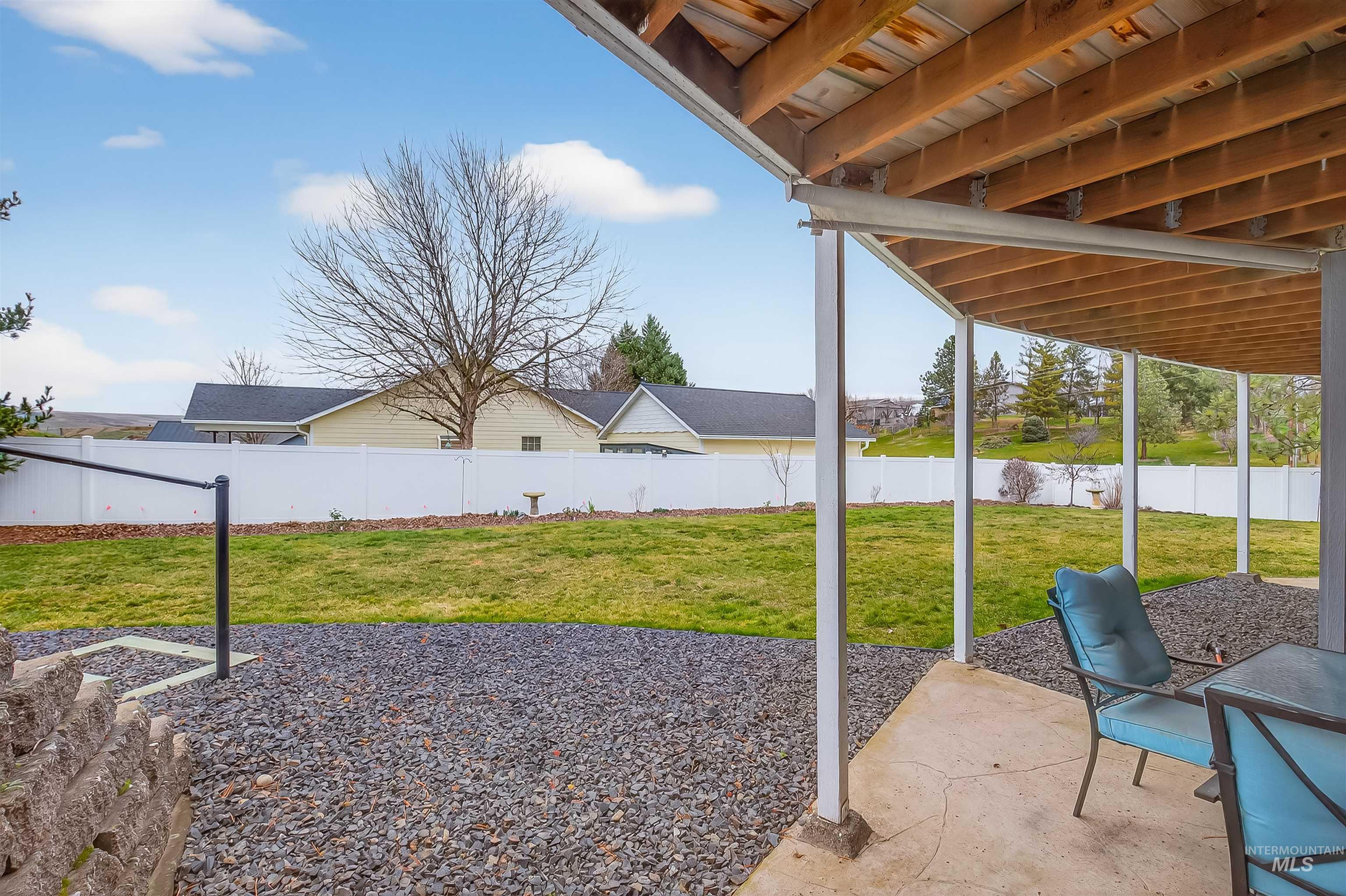 2126 23rd Street, Clarkston, Washington 99403, 4 Bedrooms, 3 Bathrooms, Residential For Sale, Price $565,000,MLS 98975758