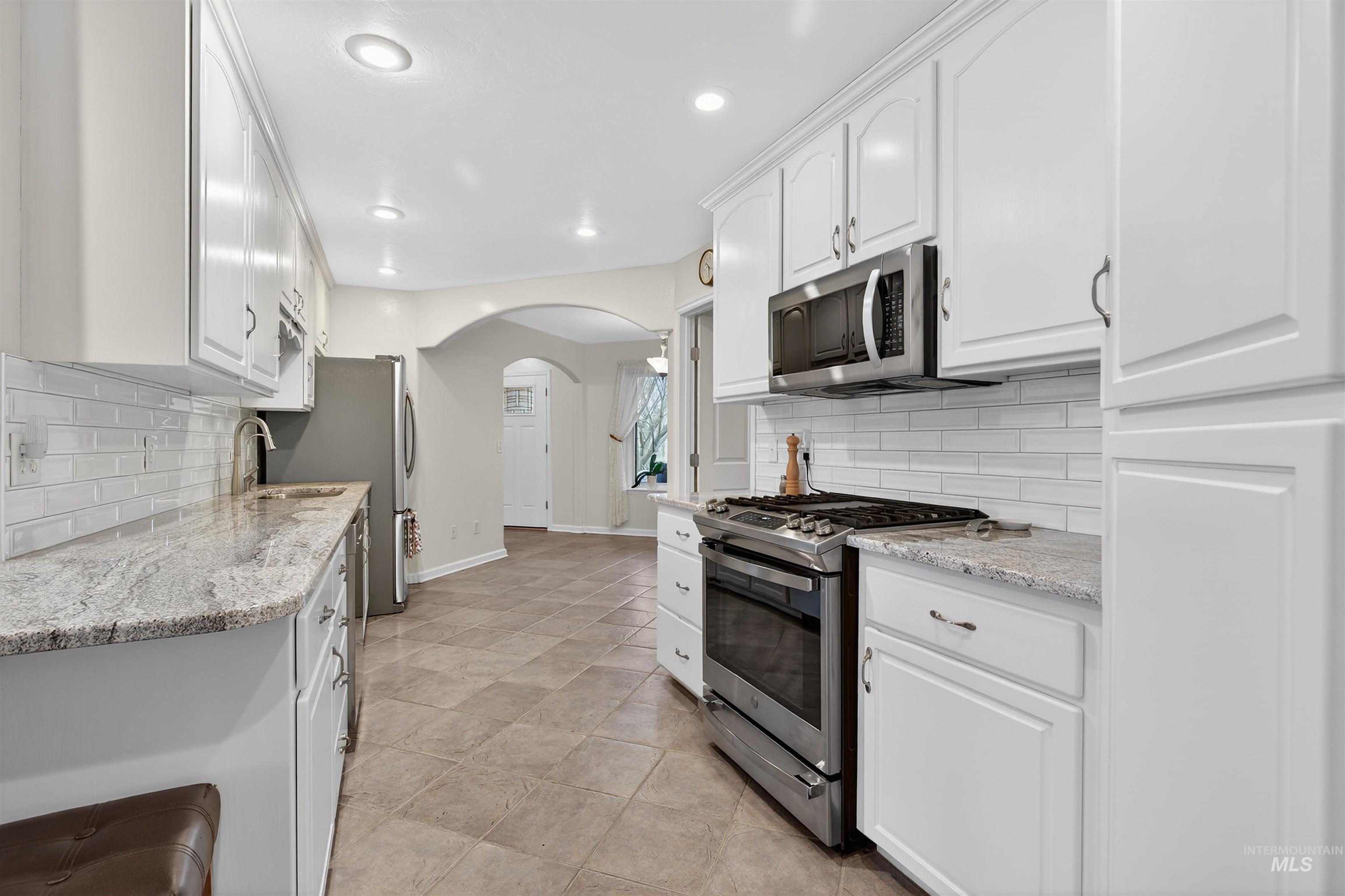 2126 23rd Street, Clarkston, Washington 99403, 4 Bedrooms, 3 Bathrooms, Residential For Sale, Price $565,000,MLS 98975758