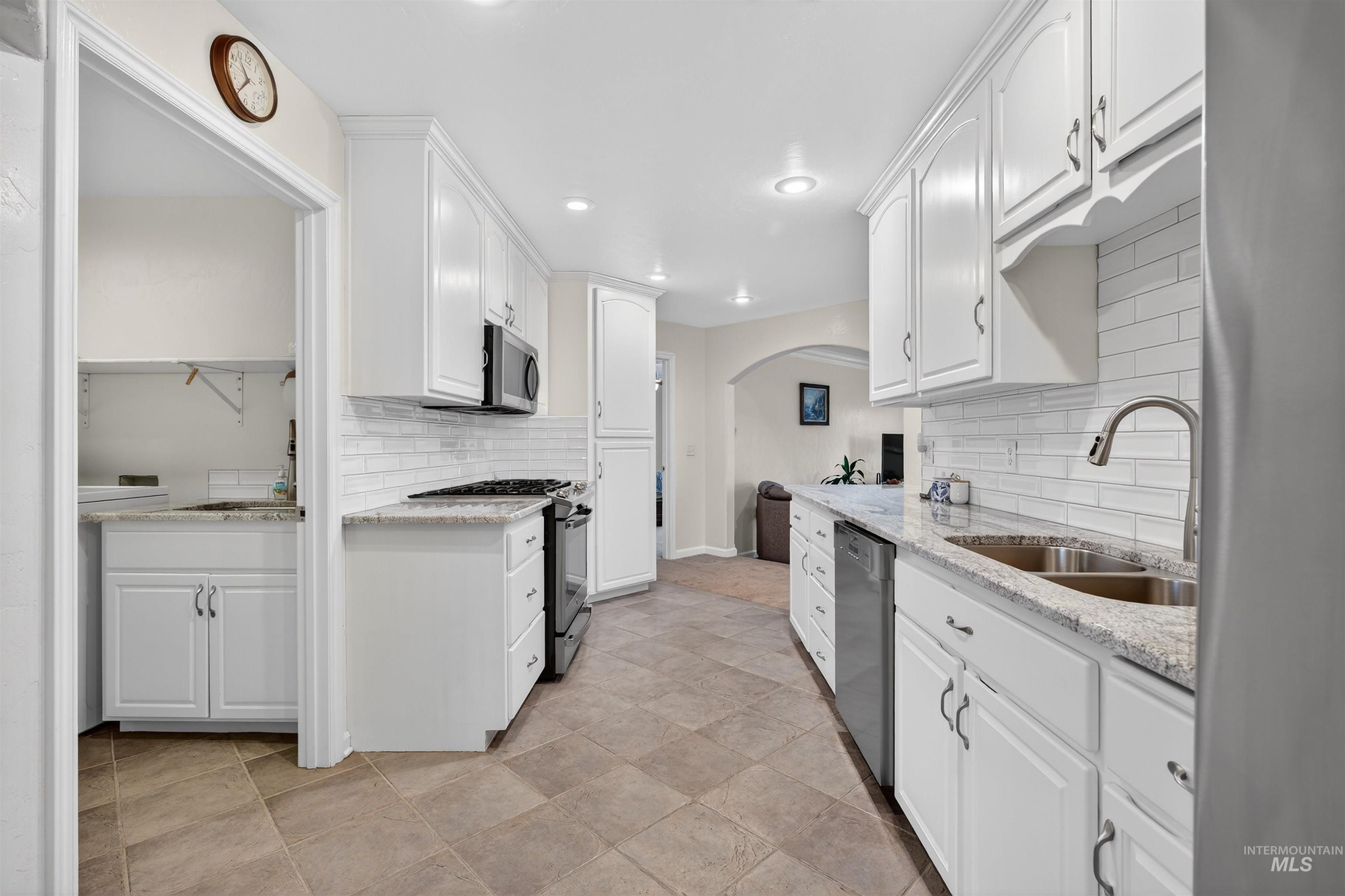 2126 23rd Street, Clarkston, Washington 99403, 4 Bedrooms, 3 Bathrooms, Residential For Sale, Price $565,000,MLS 98975758