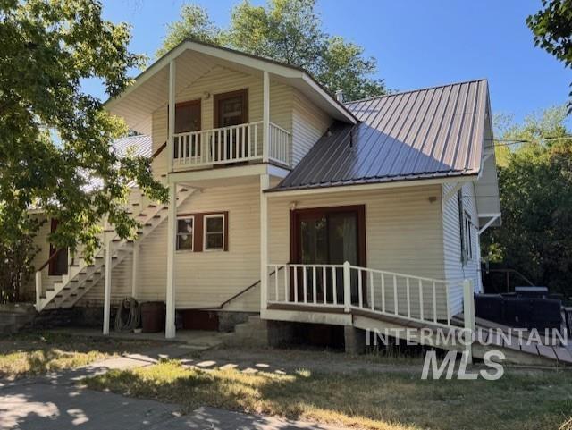 450 S 3rd East, Mountain Home, Idaho 83647-0000, 3 Bedrooms, 2 Bathrooms, Residential For Sale, Price $360,000,MLS 98975759