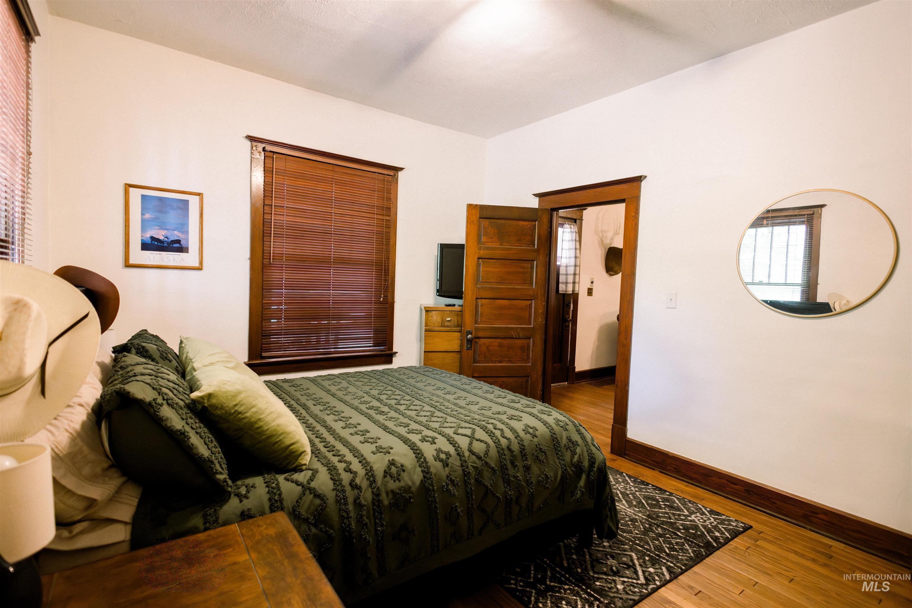 450 S 3rd East, Mountain Home, Idaho 83647-0000, 3 Bedrooms, 2 Bathrooms, Residential For Sale, Price $360,000,MLS 98975759