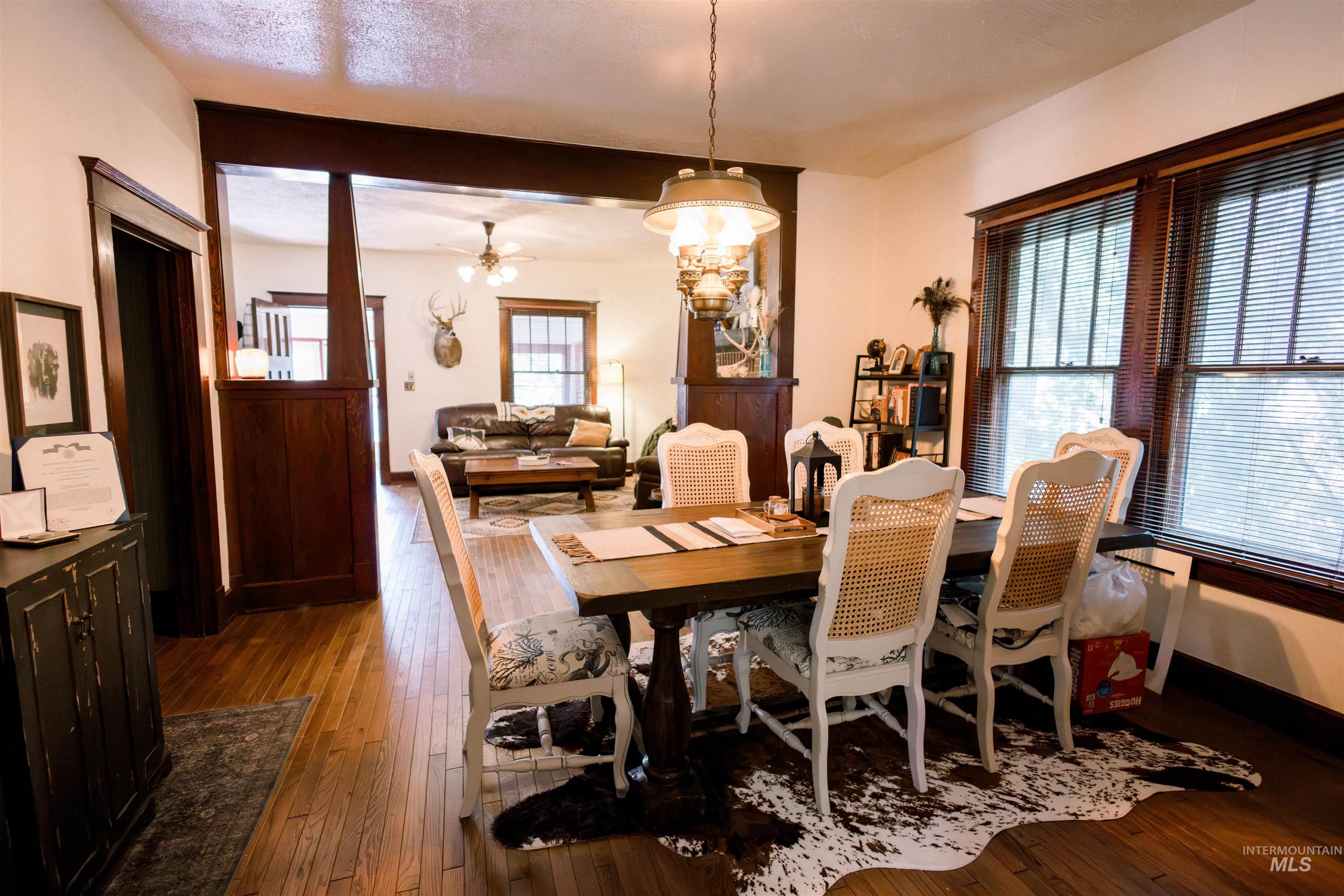 450 S 3rd East, Mountain Home, Idaho 83647-0000, 3 Bedrooms, 2 Bathrooms, Residential For Sale, Price $360,000,MLS 98975759