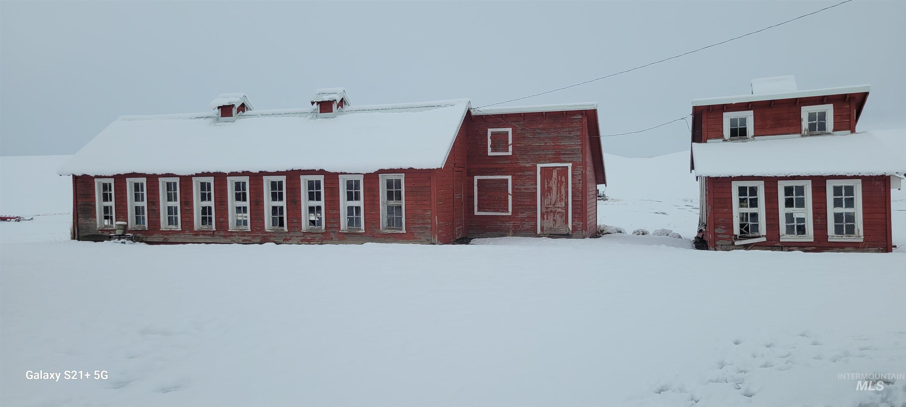 1044 Martinson Rd, Genesee, Idaho 83843, 3 Bedrooms, 4 Bathrooms, Residential For Sale, Price $595,000,MLS 98975763