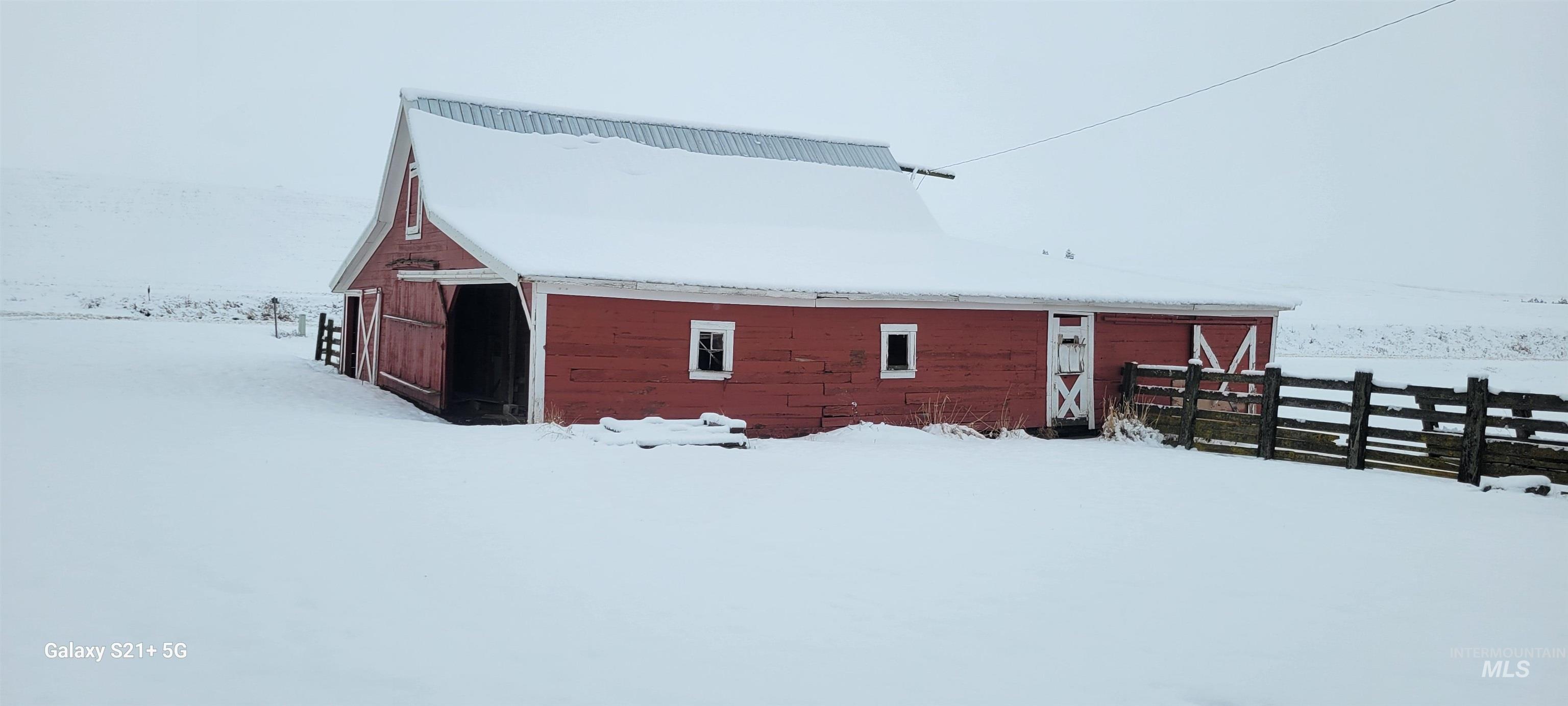 1044 Martinson Rd, Genesee, Idaho 83843, 3 Bedrooms, 4 Bathrooms, Residential For Sale, Price $595,000,MLS 98975763