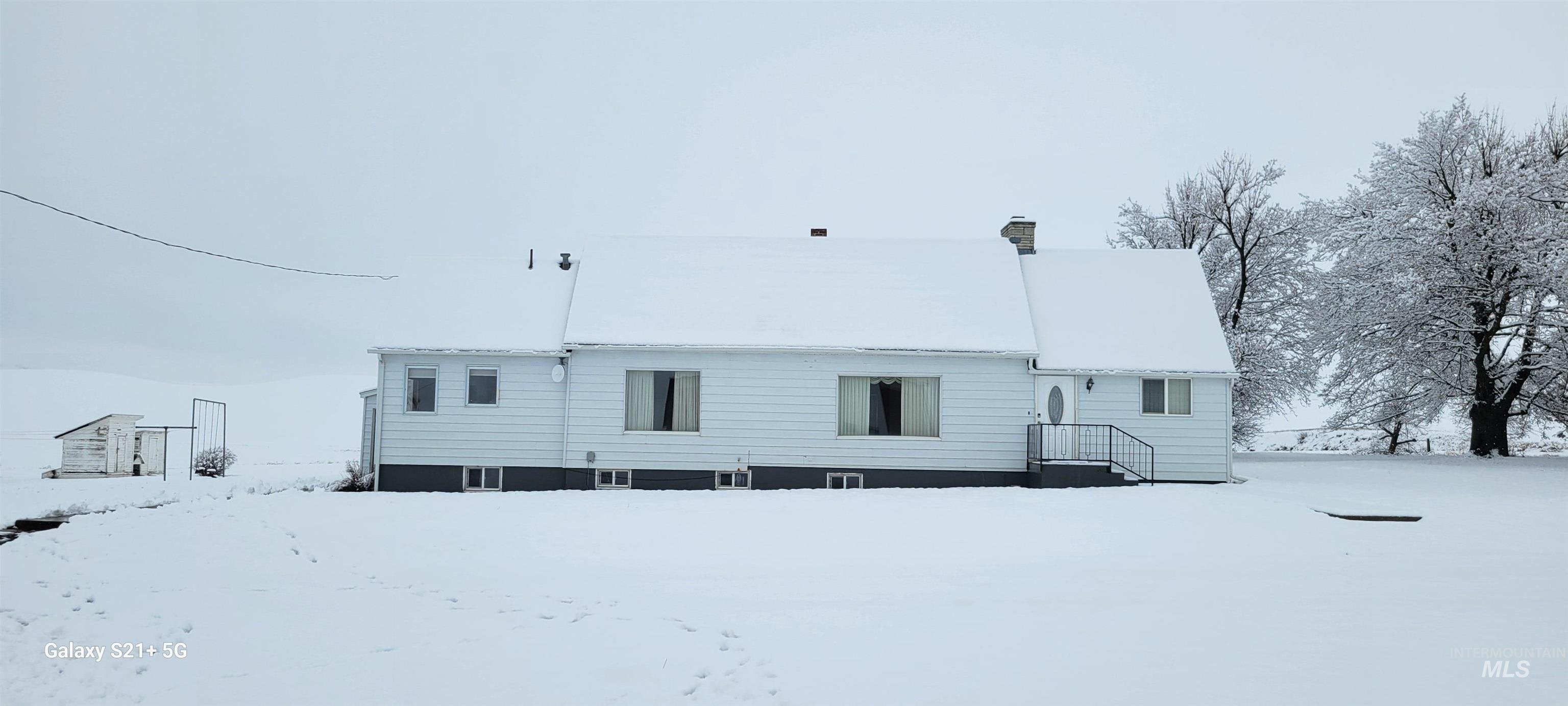 1044 Martinson Rd, Genesee, Idaho 83843, 3 Bedrooms, 4 Bathrooms, Residential For Sale, Price $595,000,MLS 98975763