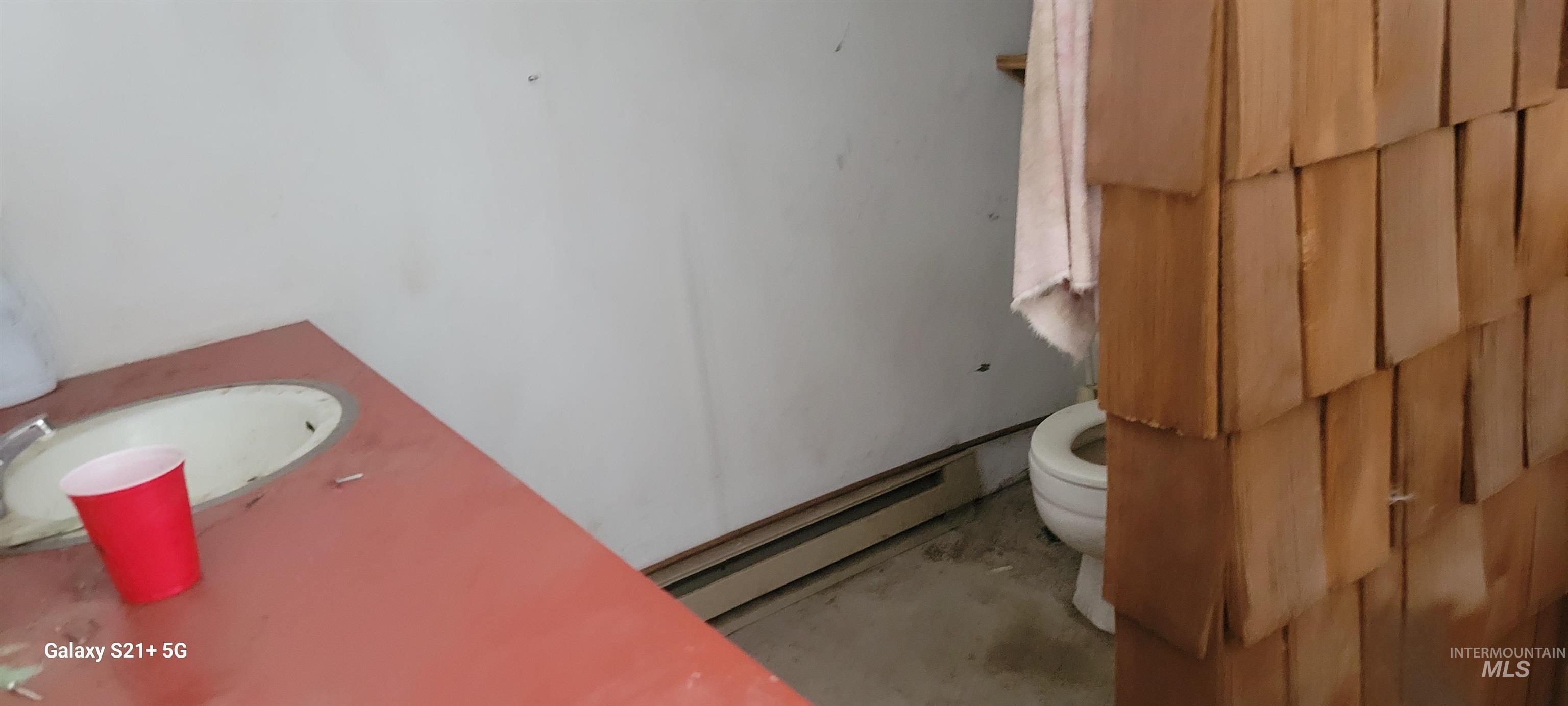 1044 Martinson Rd, Genesee, Idaho 83843, 3 Bedrooms, 4 Bathrooms, Residential For Sale, Price $595,000,MLS 98975763