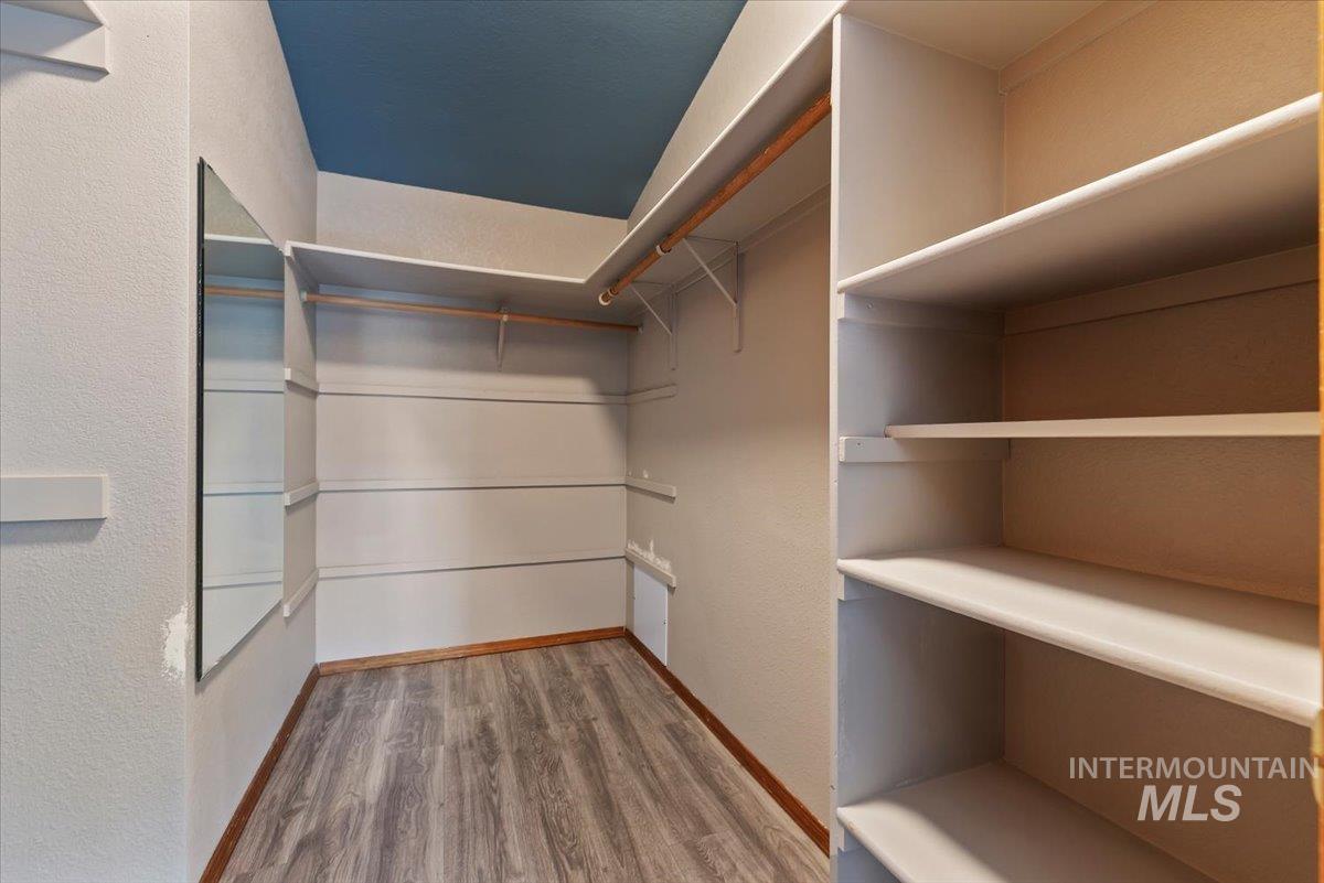 428 W Mayfair Ct, Boise, Idaho 83706, 4 Bedrooms, 2.5 Bathrooms, Residential For Sale, Price $649,900,MLS 98975764