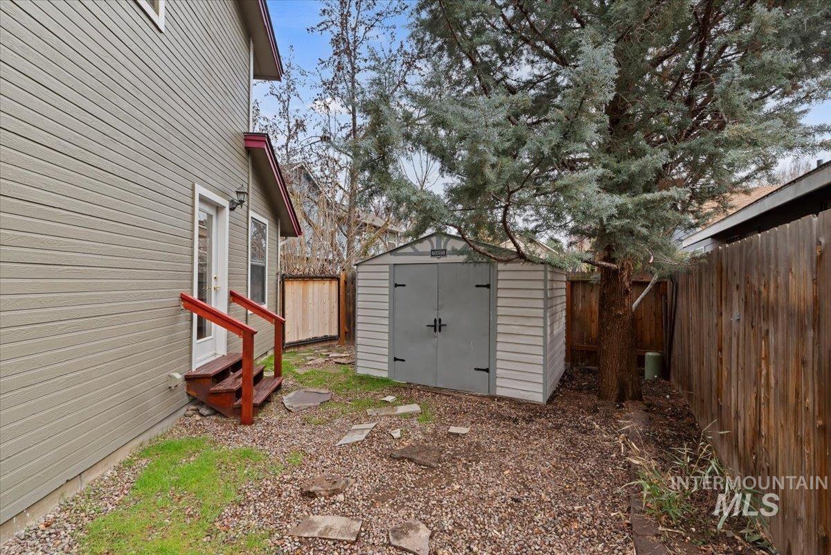 428 W Mayfair Ct, Boise, Idaho 83706, 4 Bedrooms, 2.5 Bathrooms, Residential For Sale, Price $674,500,MLS 98975764