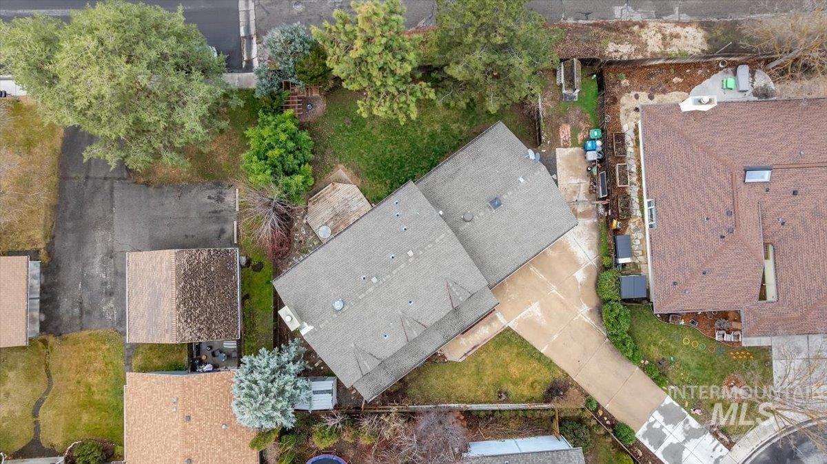 428 W Mayfair Ct, Boise, Idaho 83706, 4 Bedrooms, 2.5 Bathrooms, Residential For Sale, Price $674,500,MLS 98975764