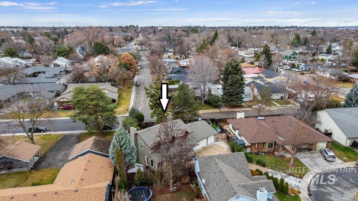 428 W Mayfair Ct, Boise, Idaho 83706, 4 Bedrooms, 2.5 Bathrooms, Residential For Sale, Price $649,900,MLS 98975764