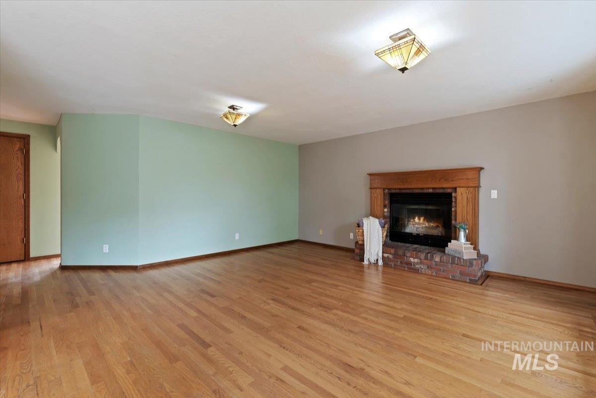 428 W Mayfair Ct, Boise, Idaho 83706, 4 Bedrooms, 2.5 Bathrooms, Residential For Sale, Price $649,900,MLS 98975764