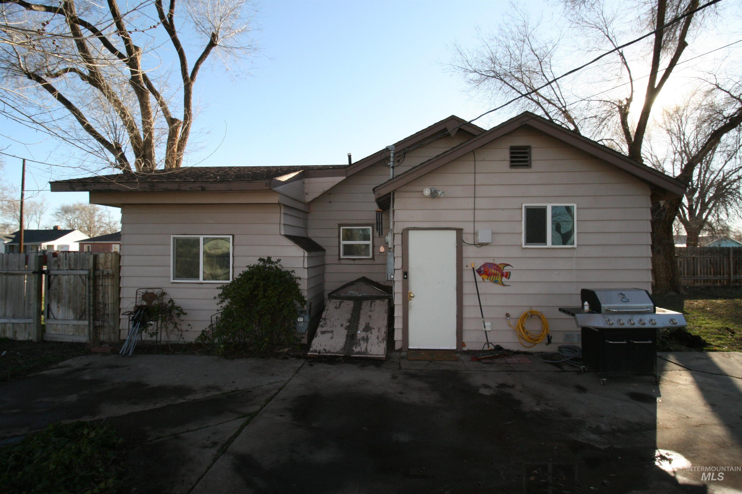 539 N 2nd St, Nyssa, Oregon 97913-3313, 2 Bedrooms, 1 Bathroom, Residential For Sale, Price $220,000, 98975767