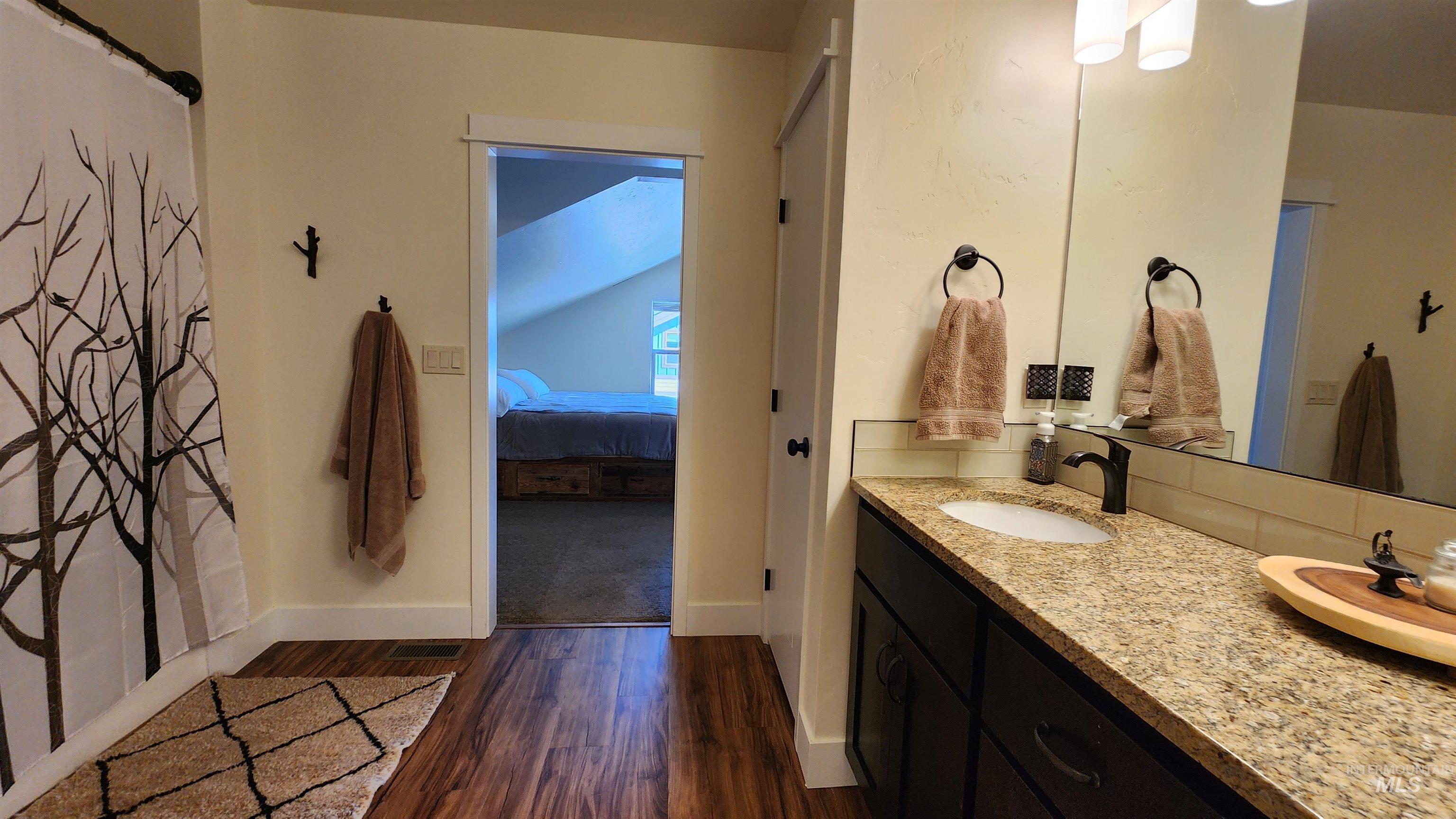 118 Broken Pine Ln, McCall, Idaho 83638, 3 Bedrooms, 3 Bathrooms, Residential For Sale, Price $550,000,MLS 98975768