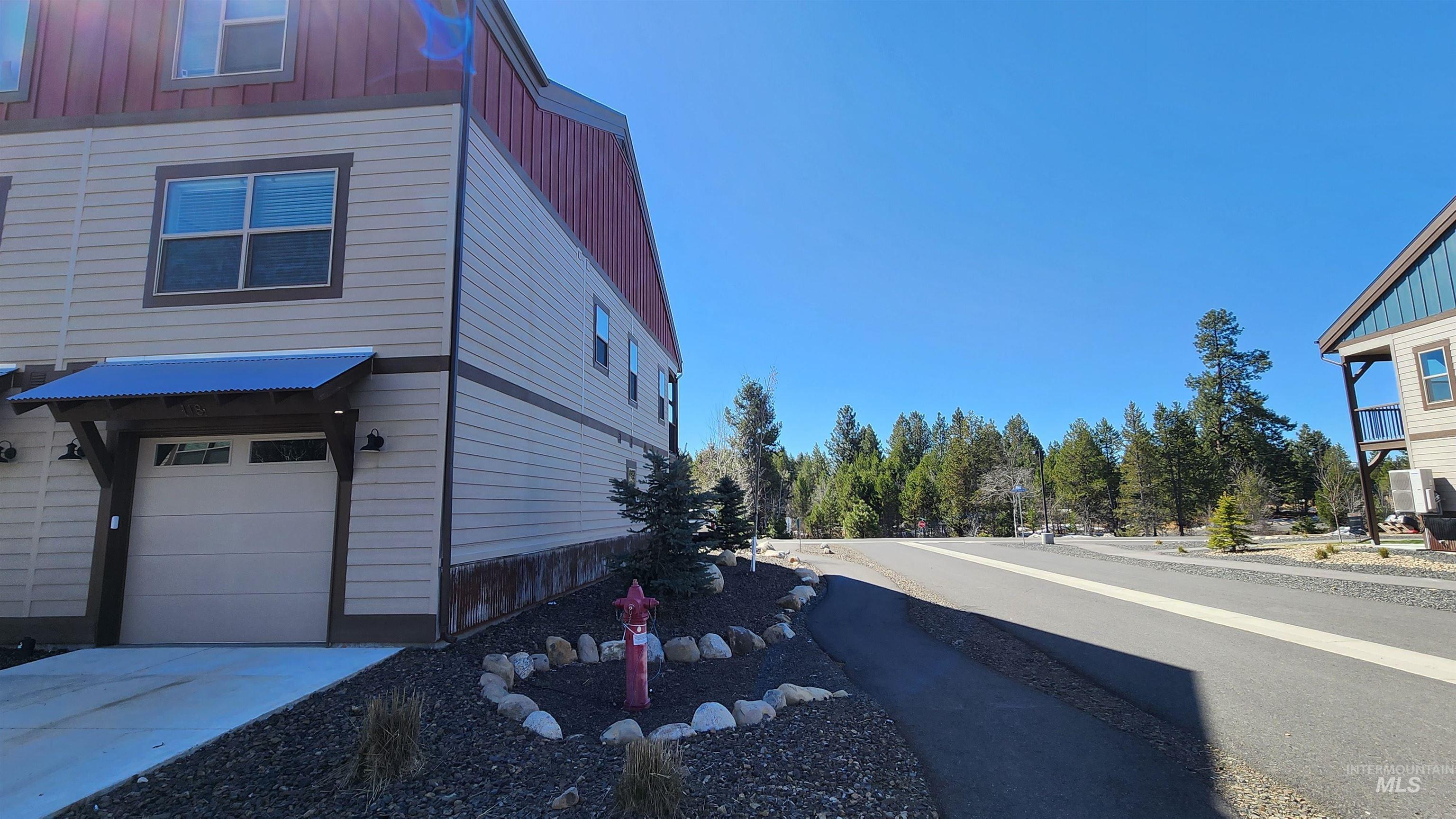 118 Broken Pine Ln, McCall, Idaho 83638, 3 Bedrooms, 3 Bathrooms, Residential For Sale, Price $550,000,MLS 98975768