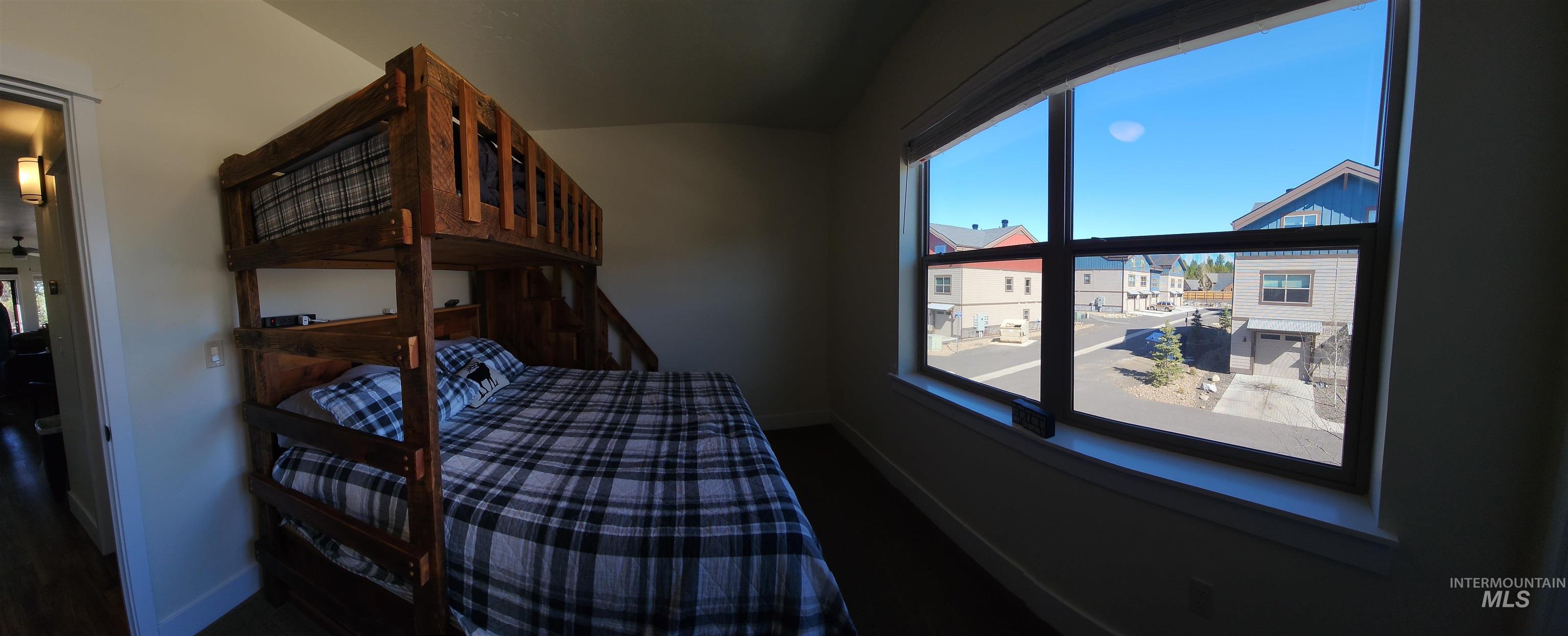 118 Broken Pine Ln, McCall, Idaho 83638, 3 Bedrooms, 3 Bathrooms, Residential For Sale, Price $550,000,MLS 98975768