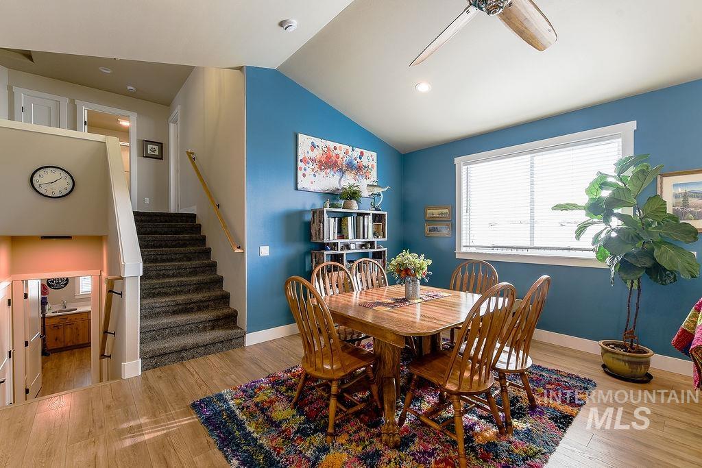 425 Southview, Moscow, Idaho 83843, 5 Bedrooms, 3 Bathrooms, Residential For Sale, Price $719,000,MLS 98975769