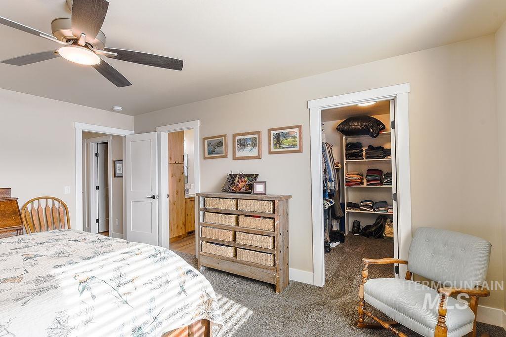 425 Southview, Moscow, Idaho 83843, 5 Bedrooms, 3 Bathrooms, Residential For Sale, Price $719,000,MLS 98975769