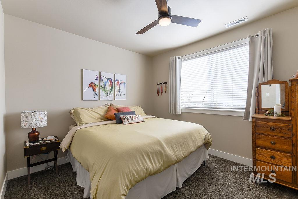 425 Southview, Moscow, Idaho 83843, 5 Bedrooms, 3 Bathrooms, Residential For Sale, Price $719,000,MLS 98975769