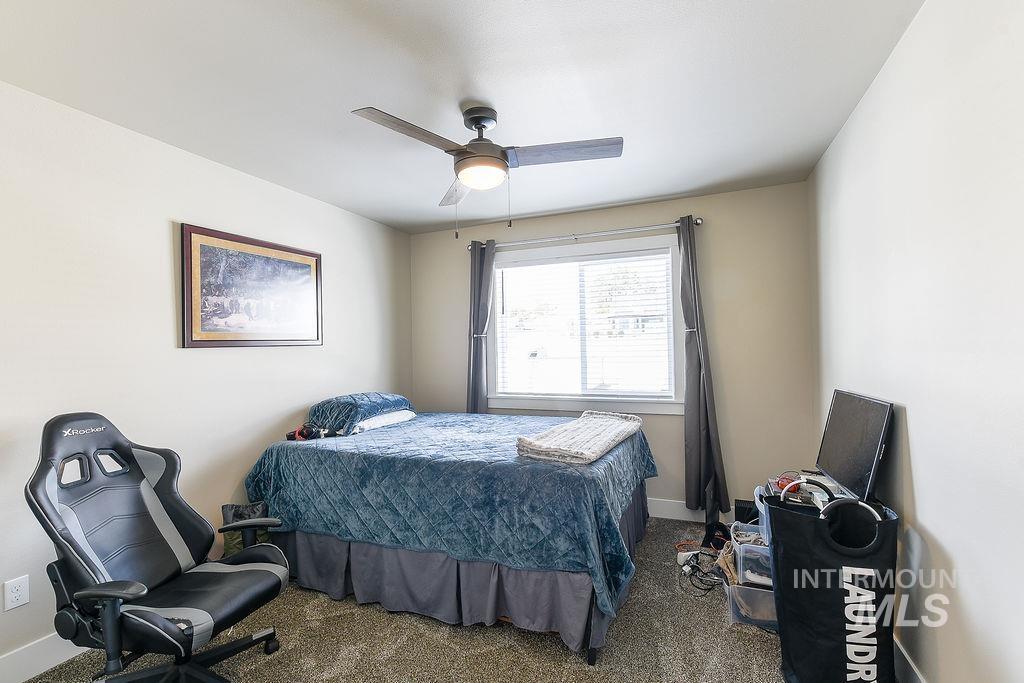 425 Southview, Moscow, Idaho 83843, 5 Bedrooms, 3 Bathrooms, Residential For Sale, Price $719,000,MLS 98975769