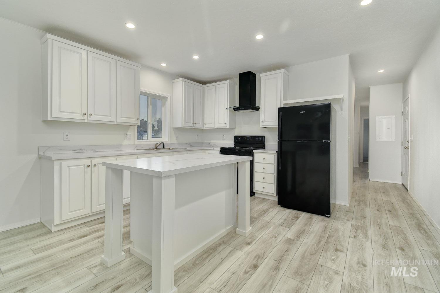 10603 W Macaw Ln, #40, Boise, Idaho 83713, 3 Bedrooms, 2 Bathrooms, Residential For Sale, Price $125,000, 98975772