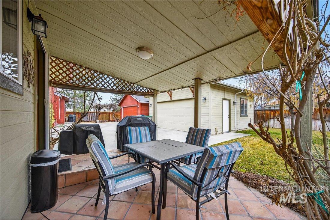 7236 W Tobi Ct., Boise, Idaho 83714, 2 Bedrooms, 2 Bathrooms, Residential For Sale, Price $439,000, 98975774