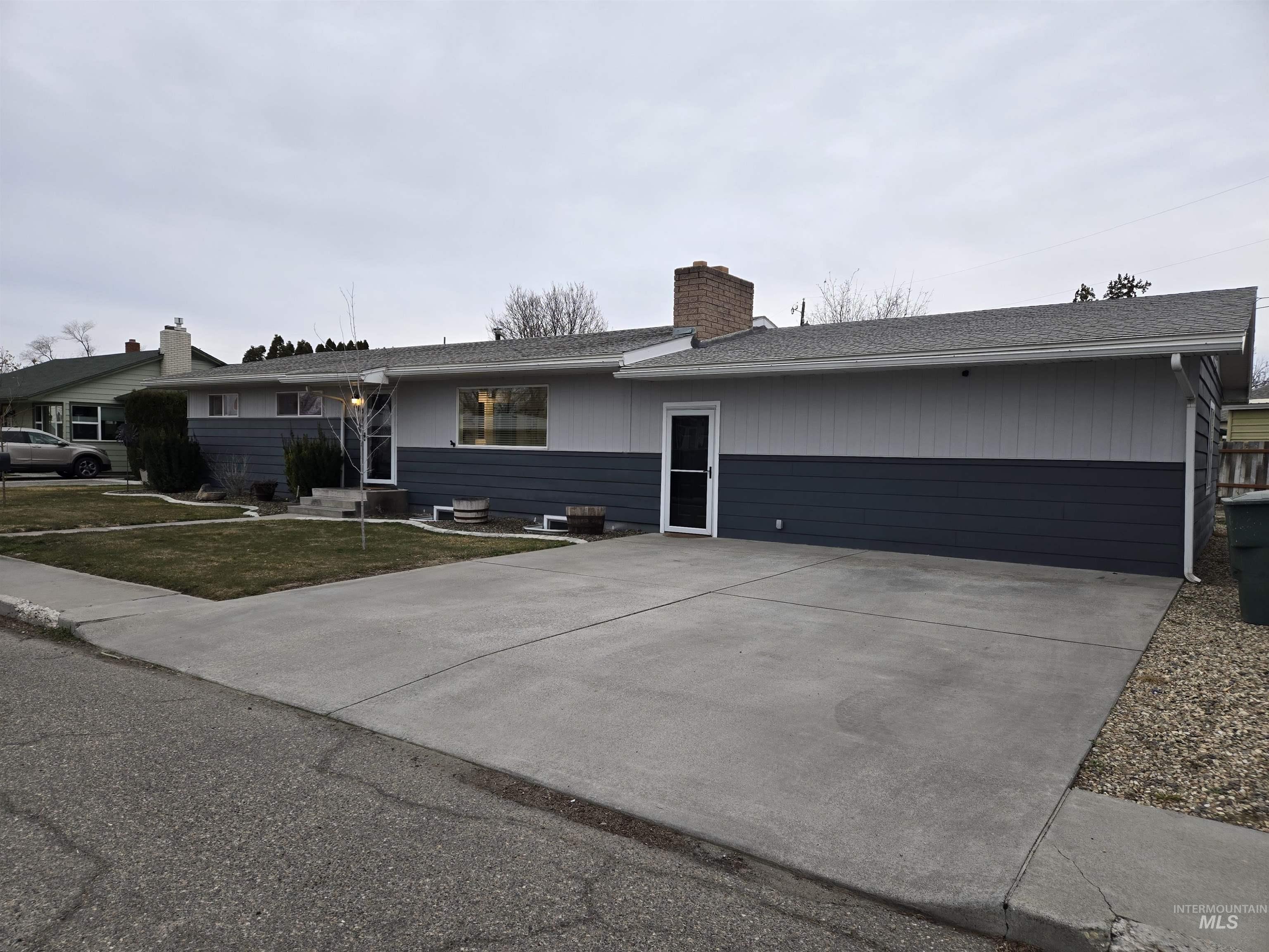 813 Reece Ave, Nyssa, Oregon 97913, 4 Bedrooms, 2 Bathrooms, Residential For Sale, Price $387,500,MLS 98975775