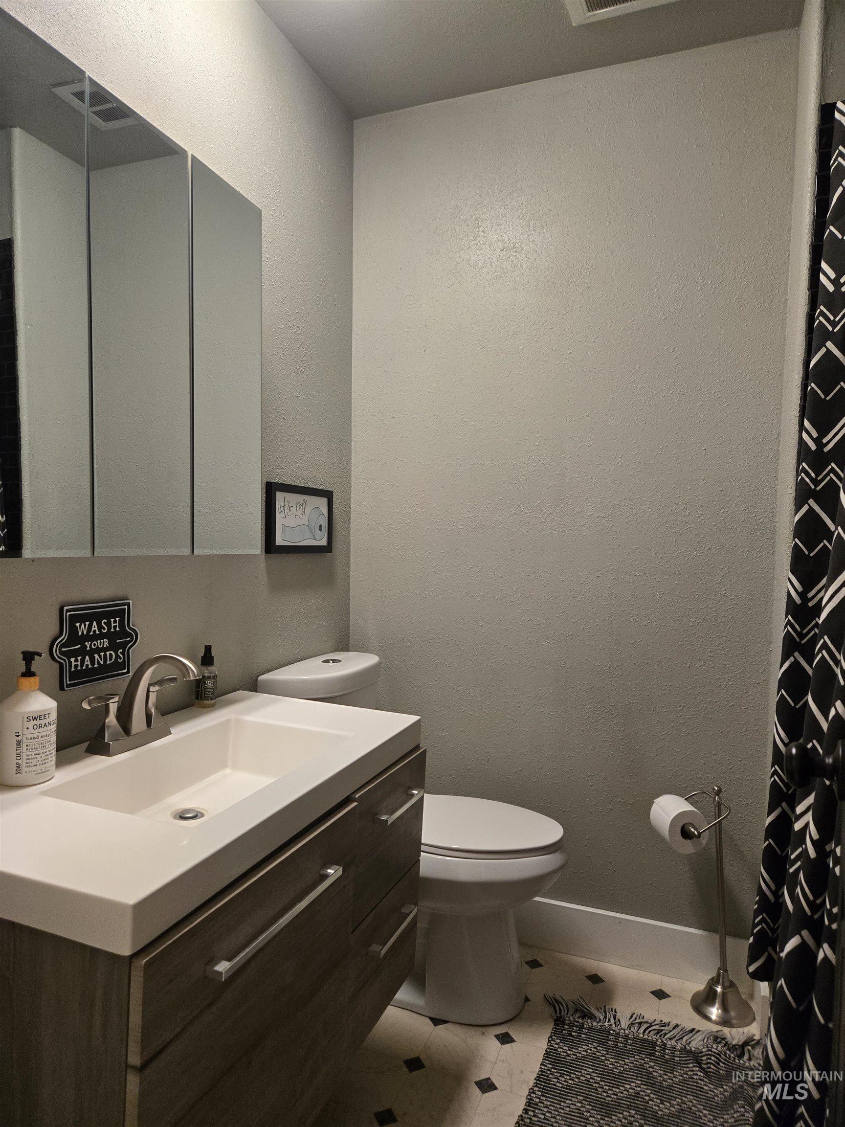 813 Reece Ave, Nyssa, Oregon 97913, 4 Bedrooms, 2 Bathrooms, Residential For Sale, Price $425,000, 98975775