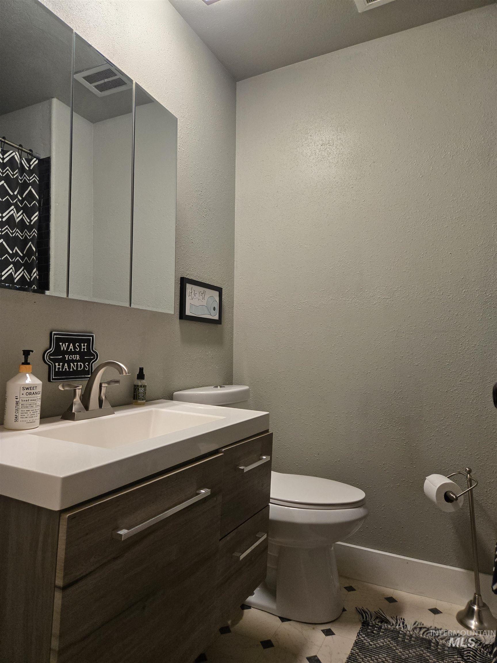 813 Reece Ave, Nyssa, Oregon 97913, 4 Bedrooms, 2 Bathrooms, Residential For Sale, Price $425,000, 98975775