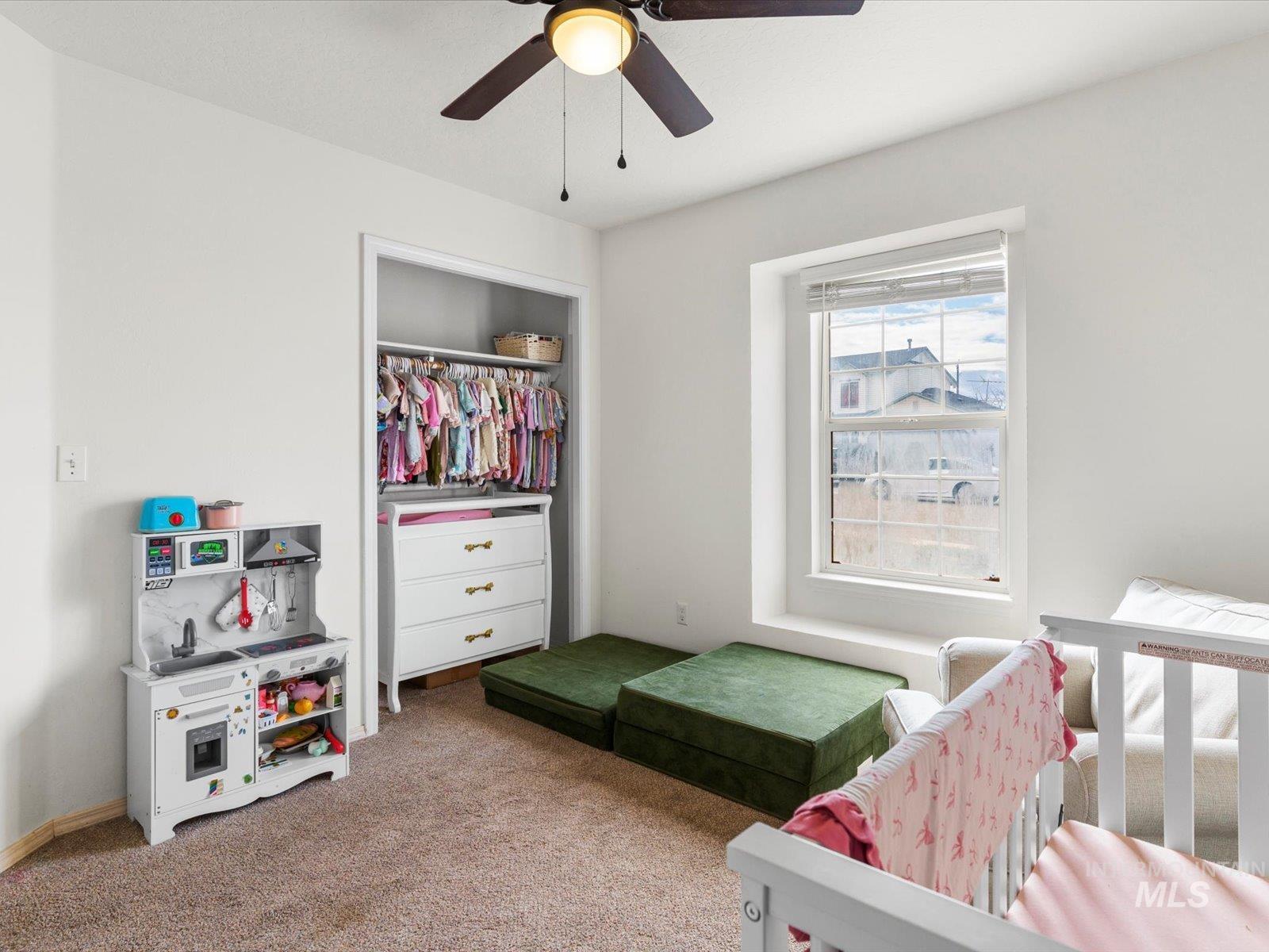 1624 W Hawaii Ave, Nampa, Idaho 83686, 3 Bedrooms, 2 Bathrooms, Residential For Sale, Price $359,990, 98975777