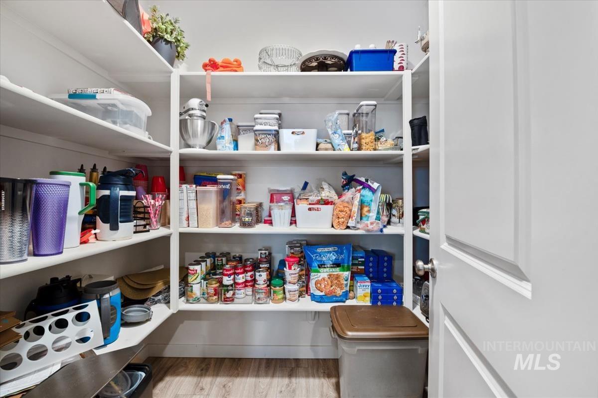 18566 White Rose Pl, Nampa, Idaho 83687, 4 Bedrooms, 2 Bathrooms, Residential For Sale, Price $439,900, 98975779