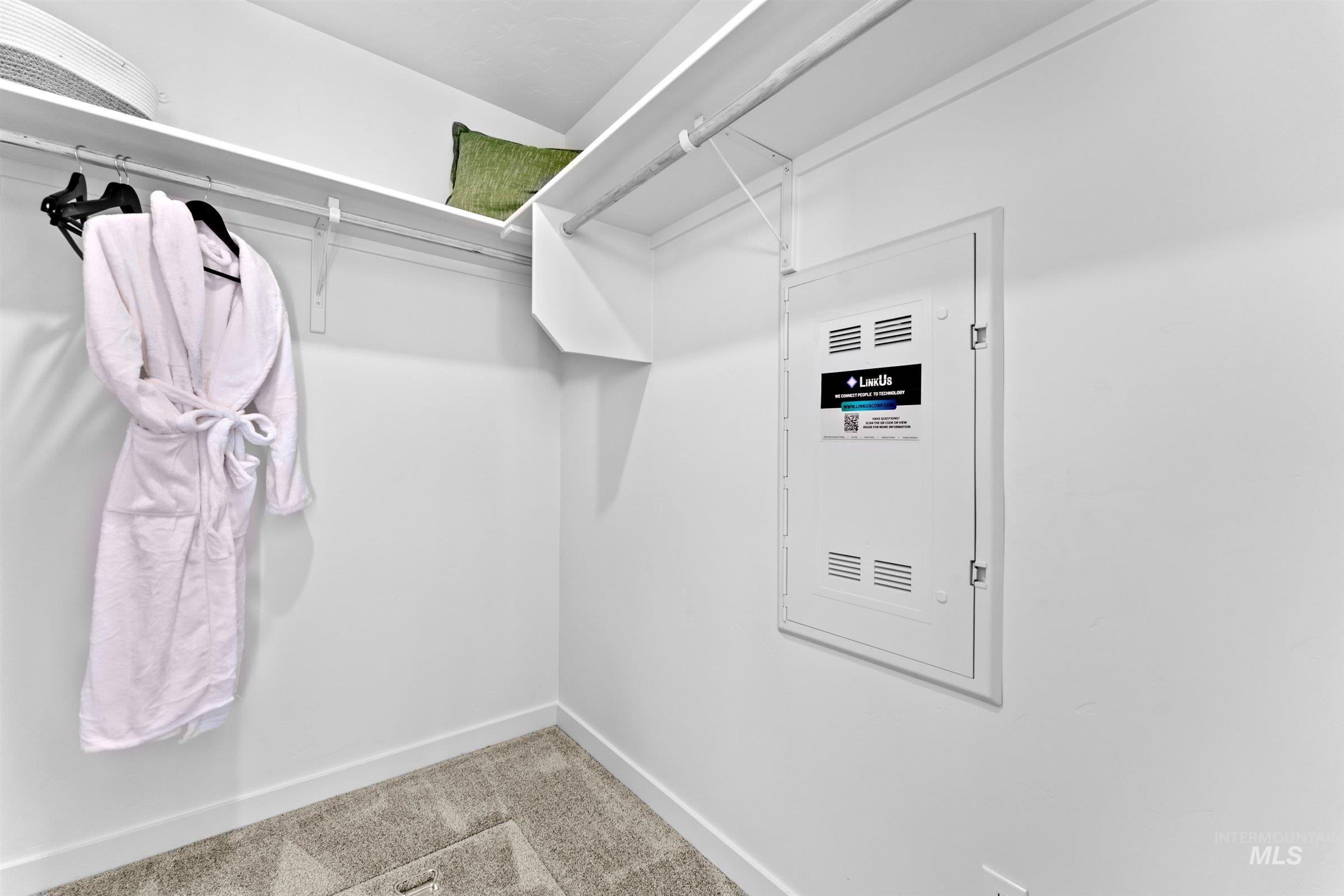 4506 E Mesa Vista st, Nampa, Idaho 83686, 4 Bedrooms, 2 Bathrooms, Residential For Sale, Price $364,990, 98975780