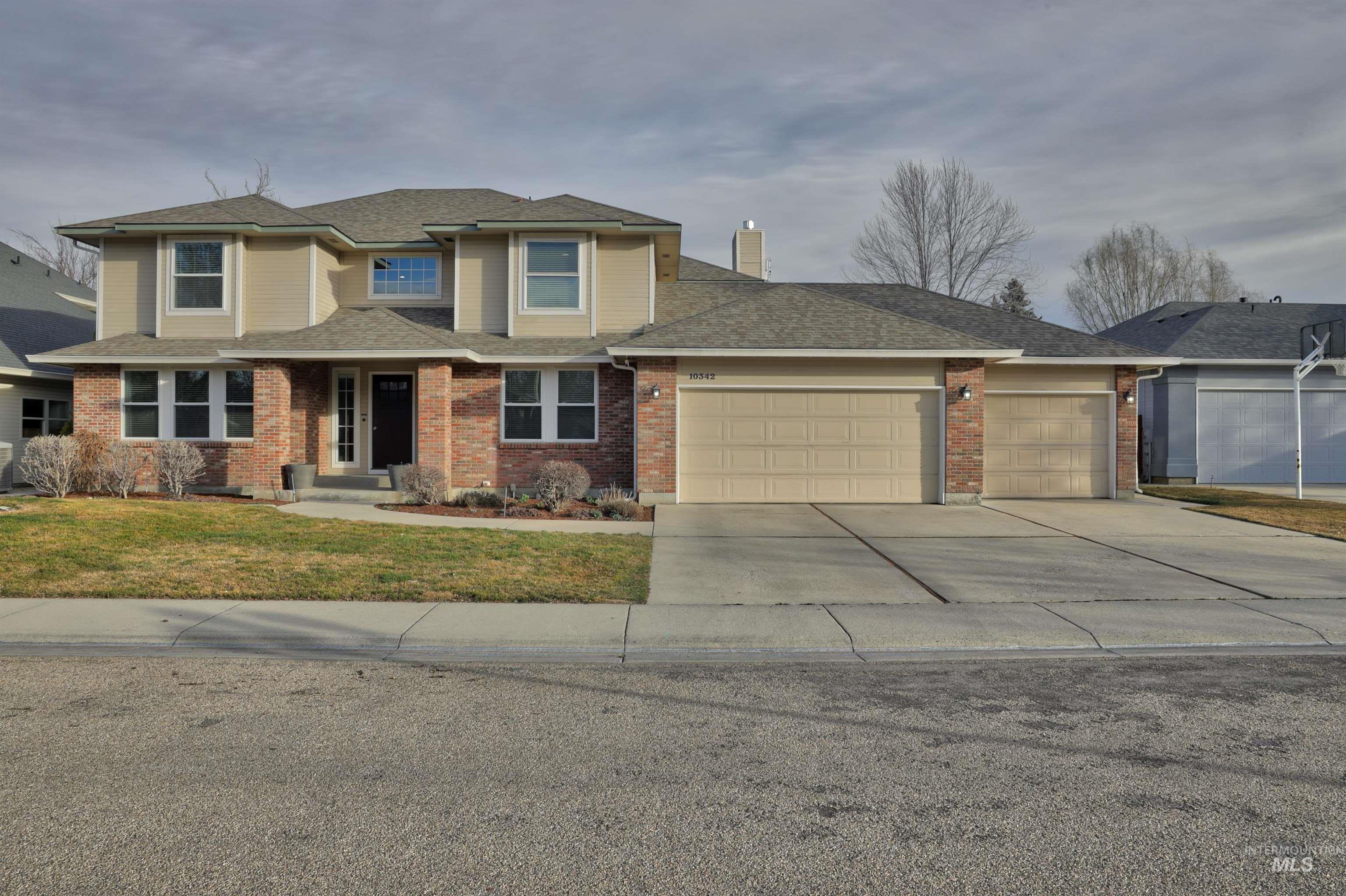 10342 W Hinsdale Ct, Boise, Idaho 83704, 4 Bedrooms, 3.5 Bathrooms, Residential For Sale, Price $799,900, 98975781