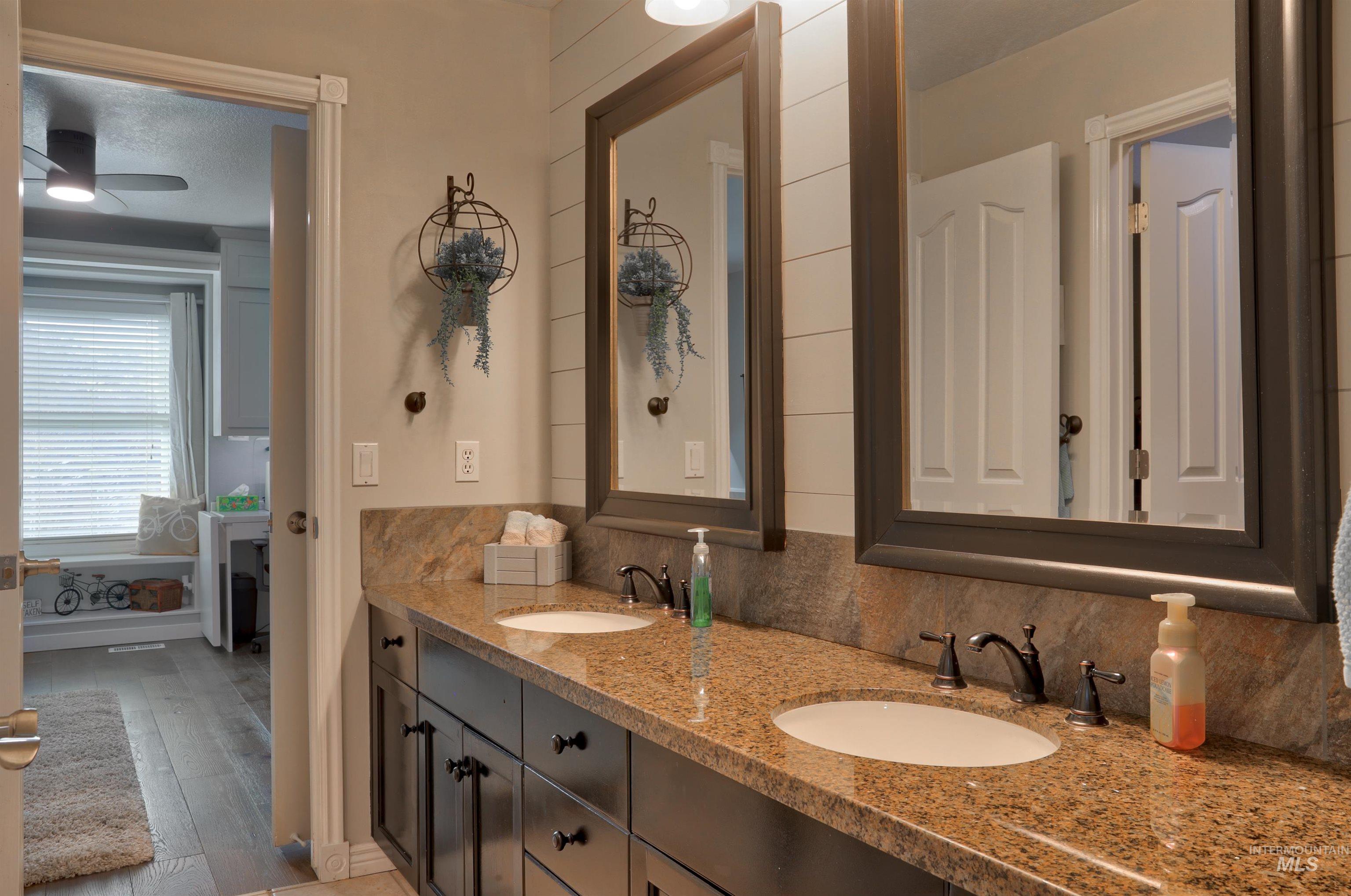 10342 W Hinsdale Ct, Boise, Idaho 83704, 4 Bedrooms, 3.5 Bathrooms, Residential For Sale, Price $799,900, 98975781