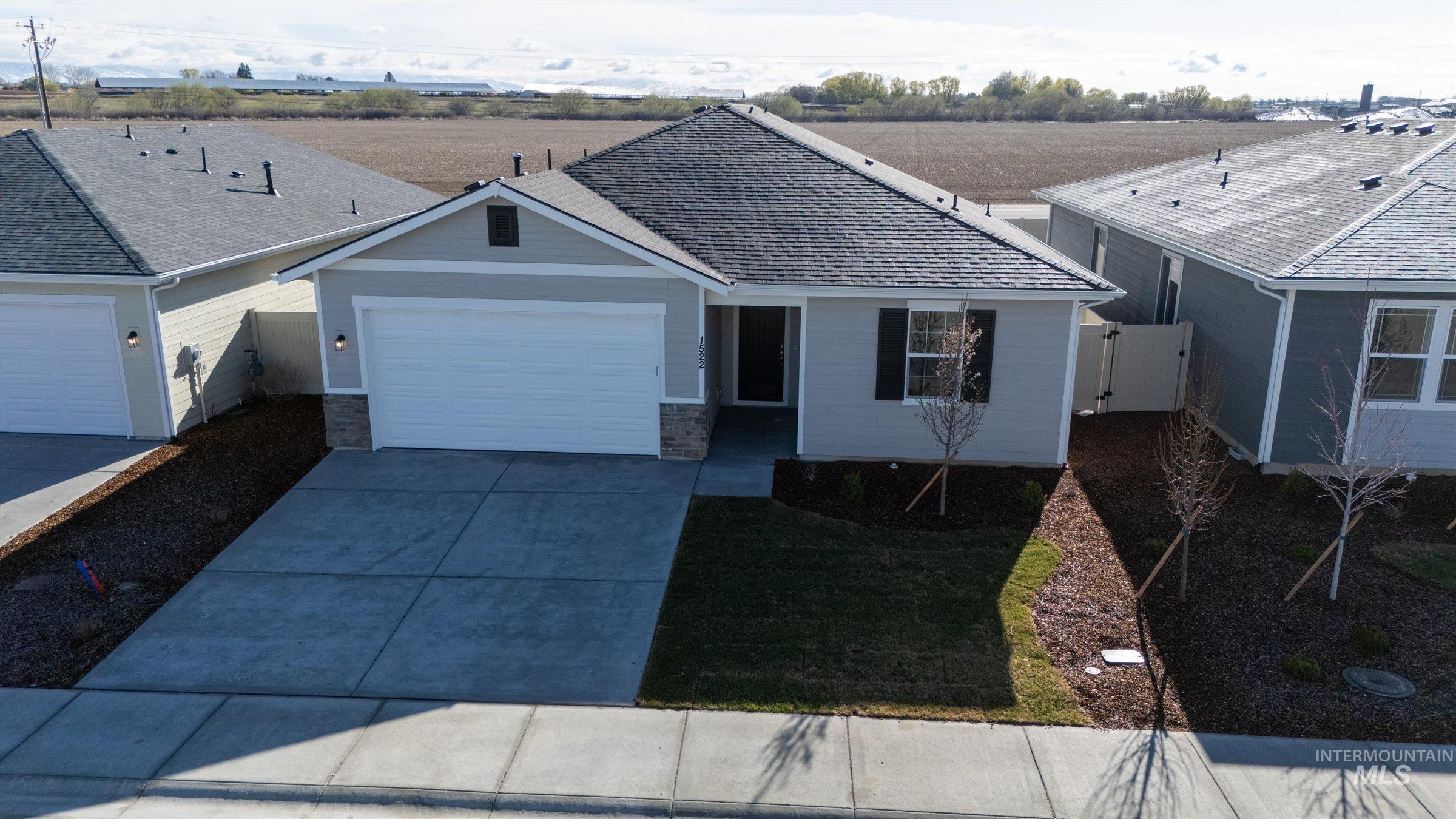 11172 Trestle Rock St, Caldwell, Idaho 83605, 3 Bedrooms, 2 Bathrooms, Residential For Sale, Price $365,990, 98975783