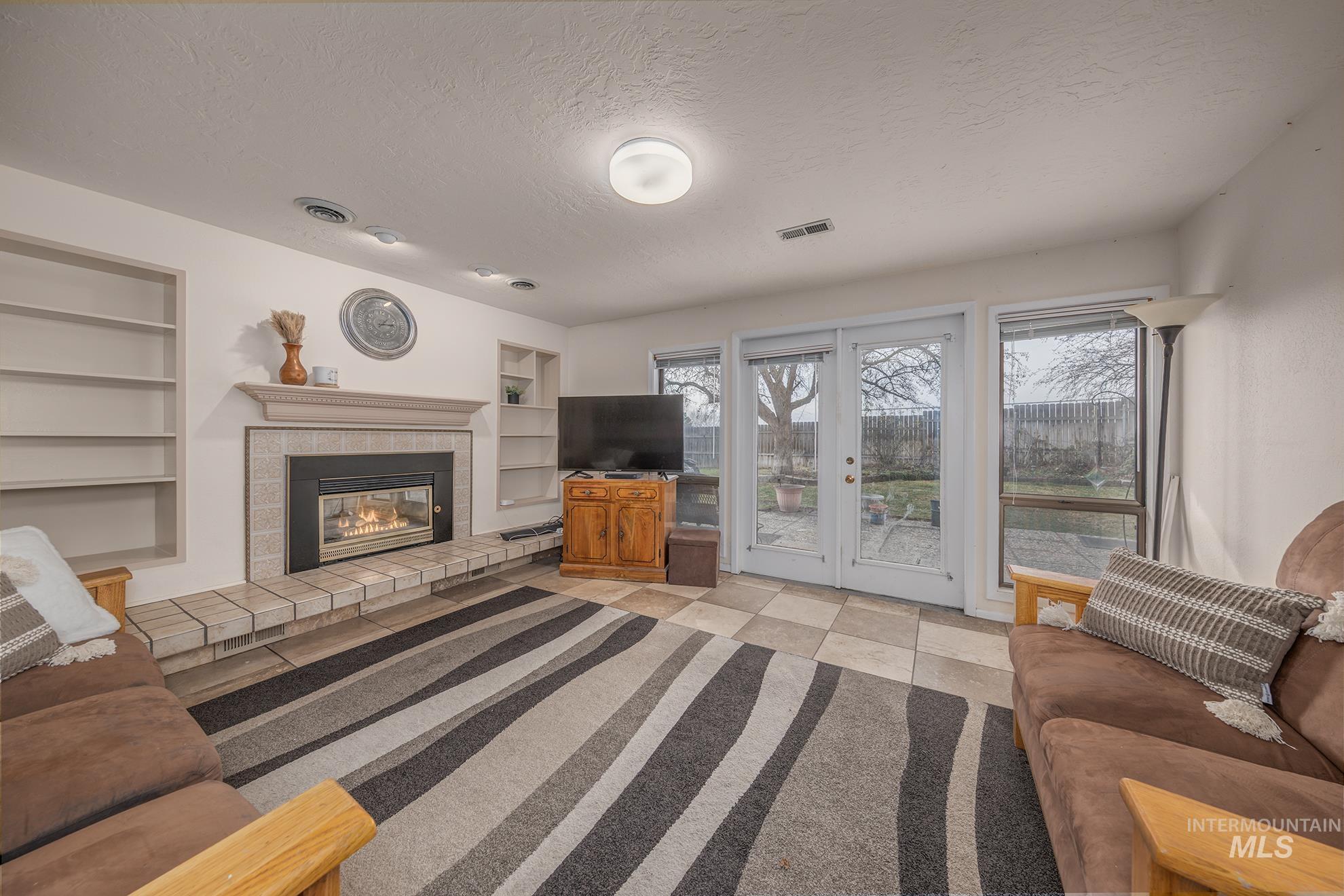 1242 SW 11th Ave, Ontario, Oregon 97914, 4 Bedrooms, 3 Bathrooms, Residential For Sale, Price $425,000, 98975784