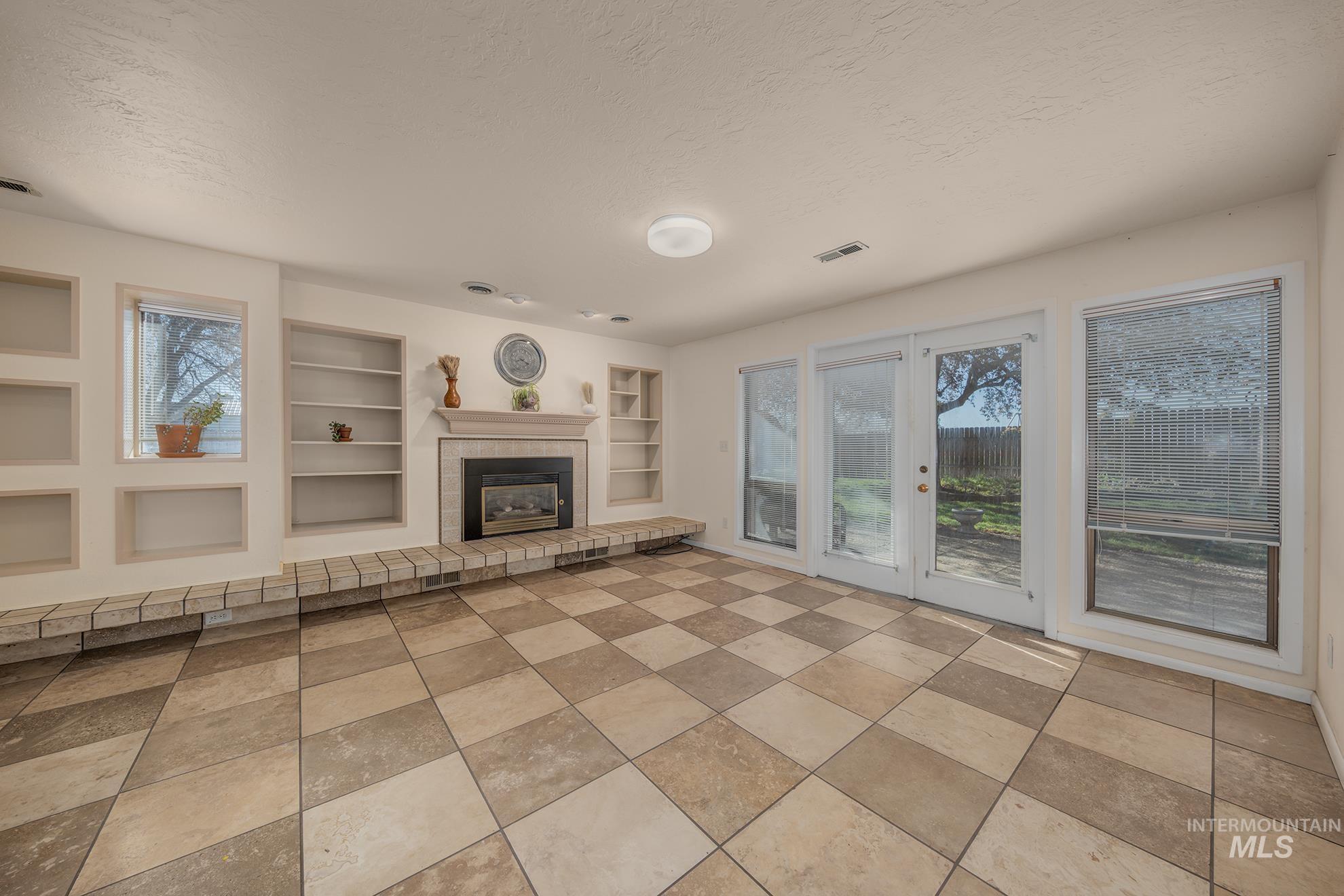 1242 SW 11th Ave, Ontario, Oregon 97914, 4 Bedrooms, 3 Bathrooms, Residential For Sale, Price $420,000,MLS 98975784