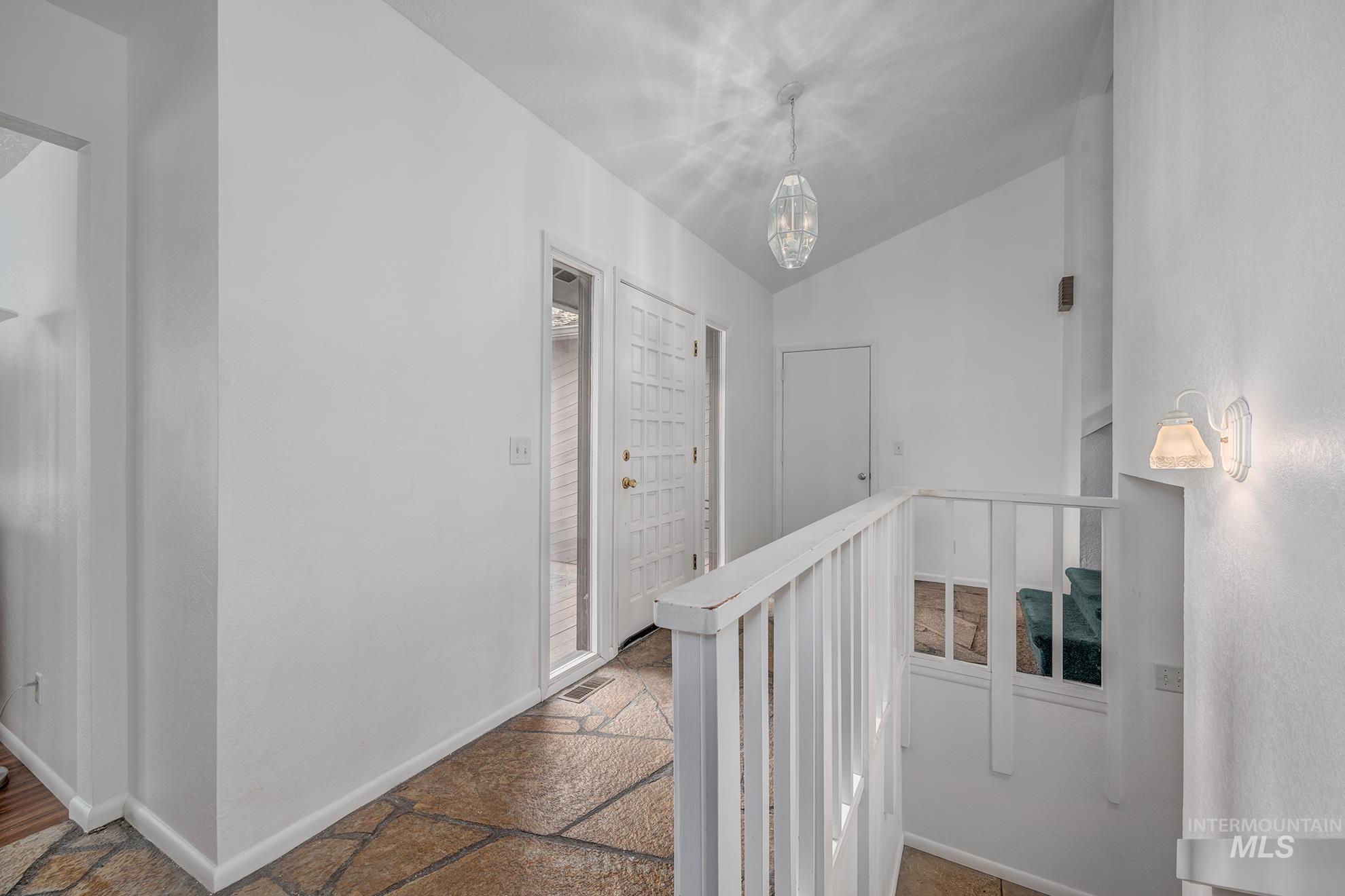 1242 SW 11th Ave, Ontario, Oregon 97914, 4 Bedrooms, 3 Bathrooms, Residential For Sale, Price $425,000, 98975784